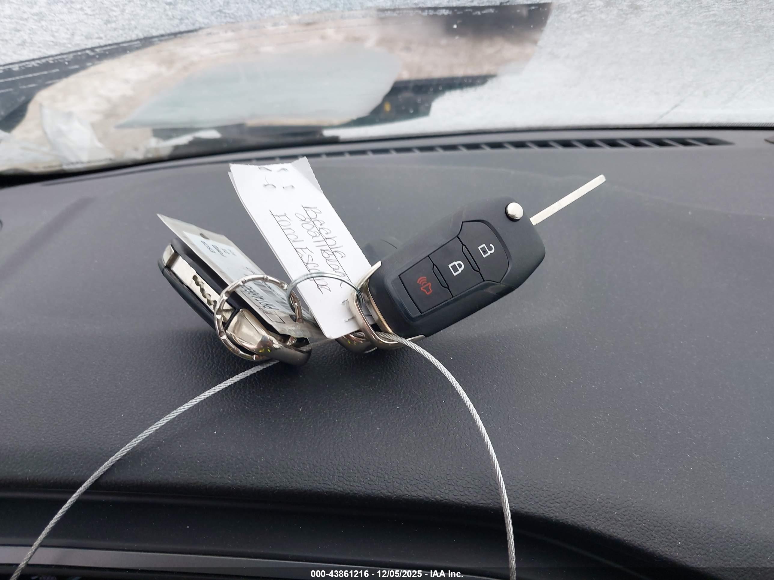 FORD ESCAPE image 11