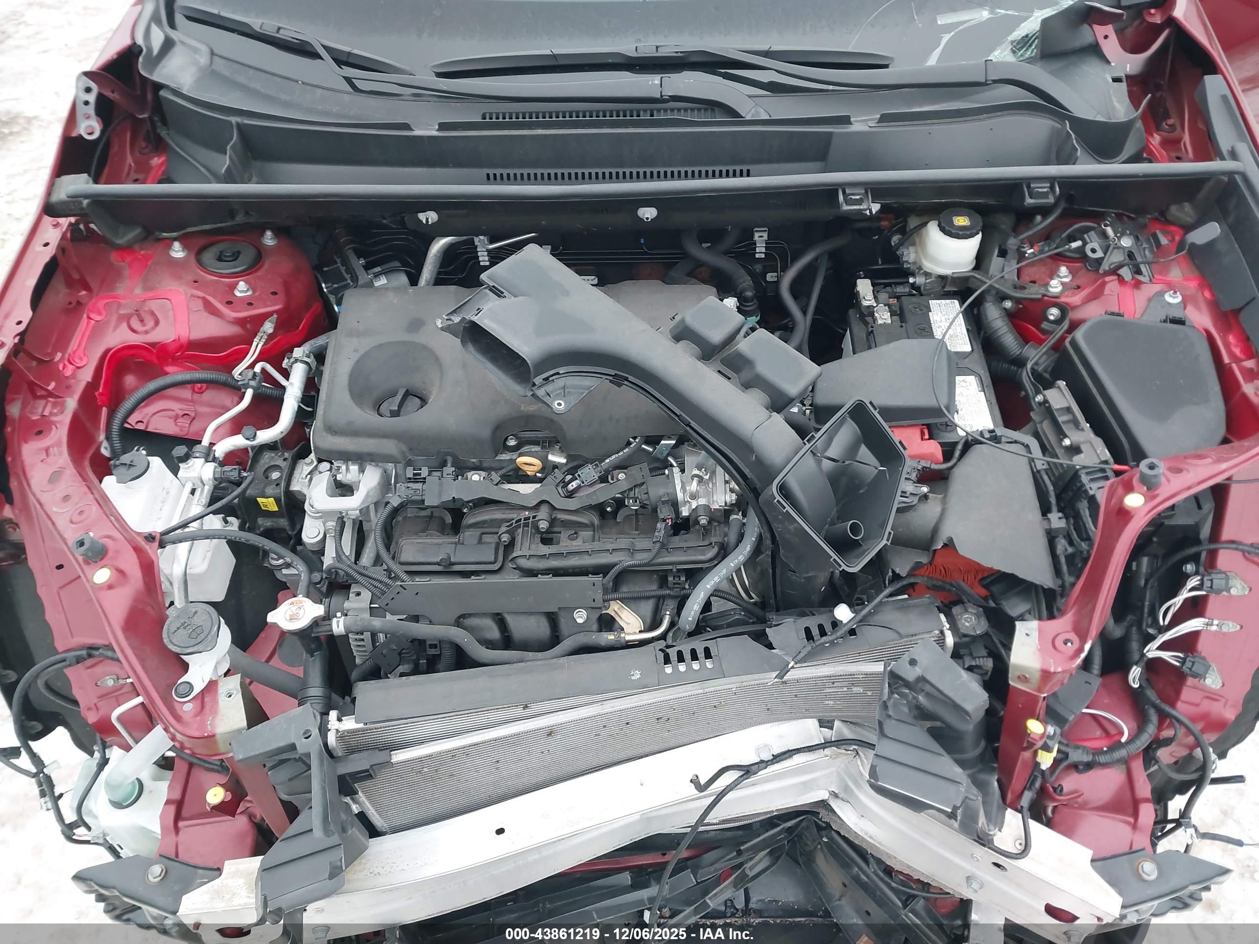 TOYOTA RAV4 image 10