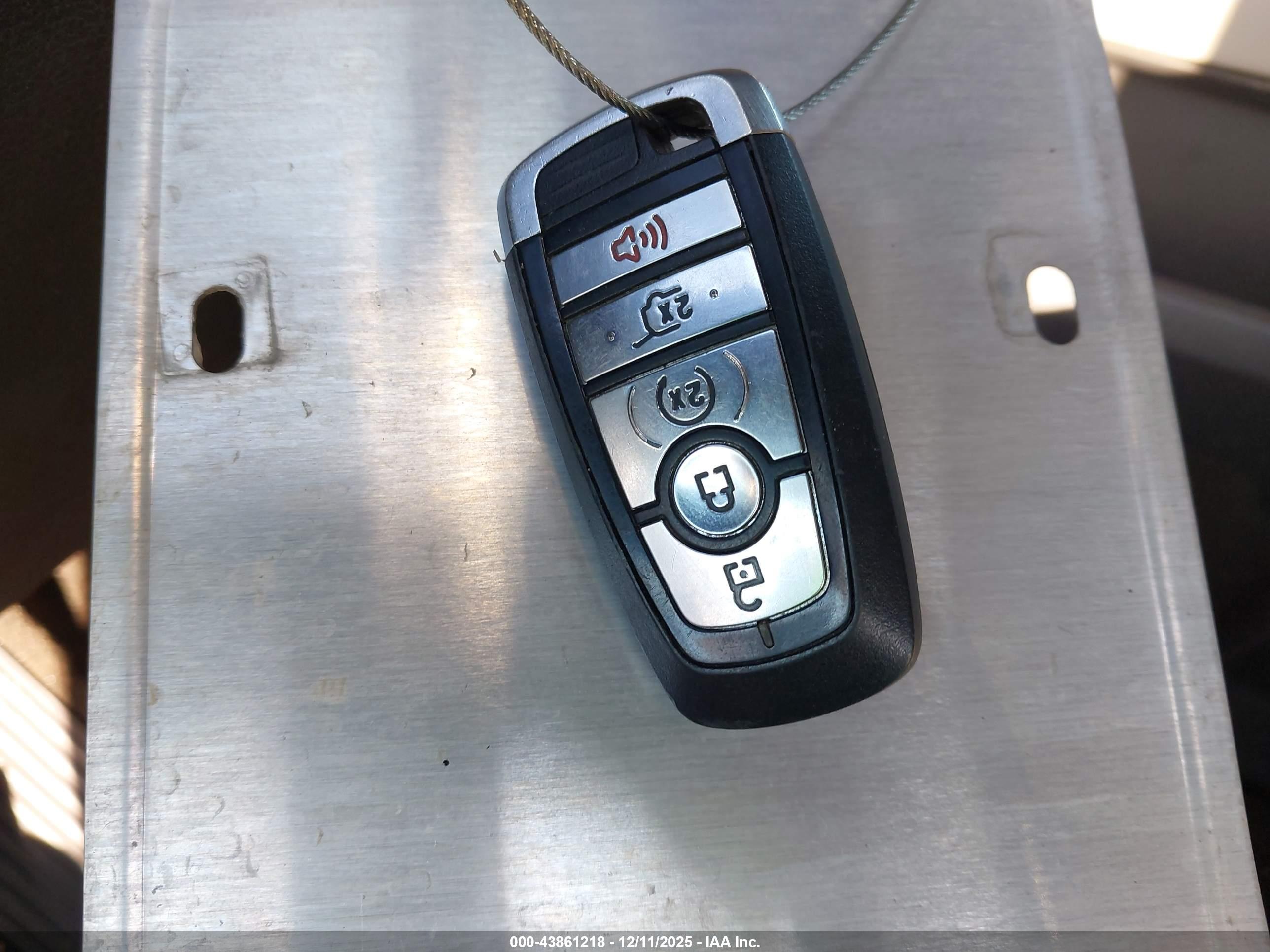 FORD EXPEDITION image 11
