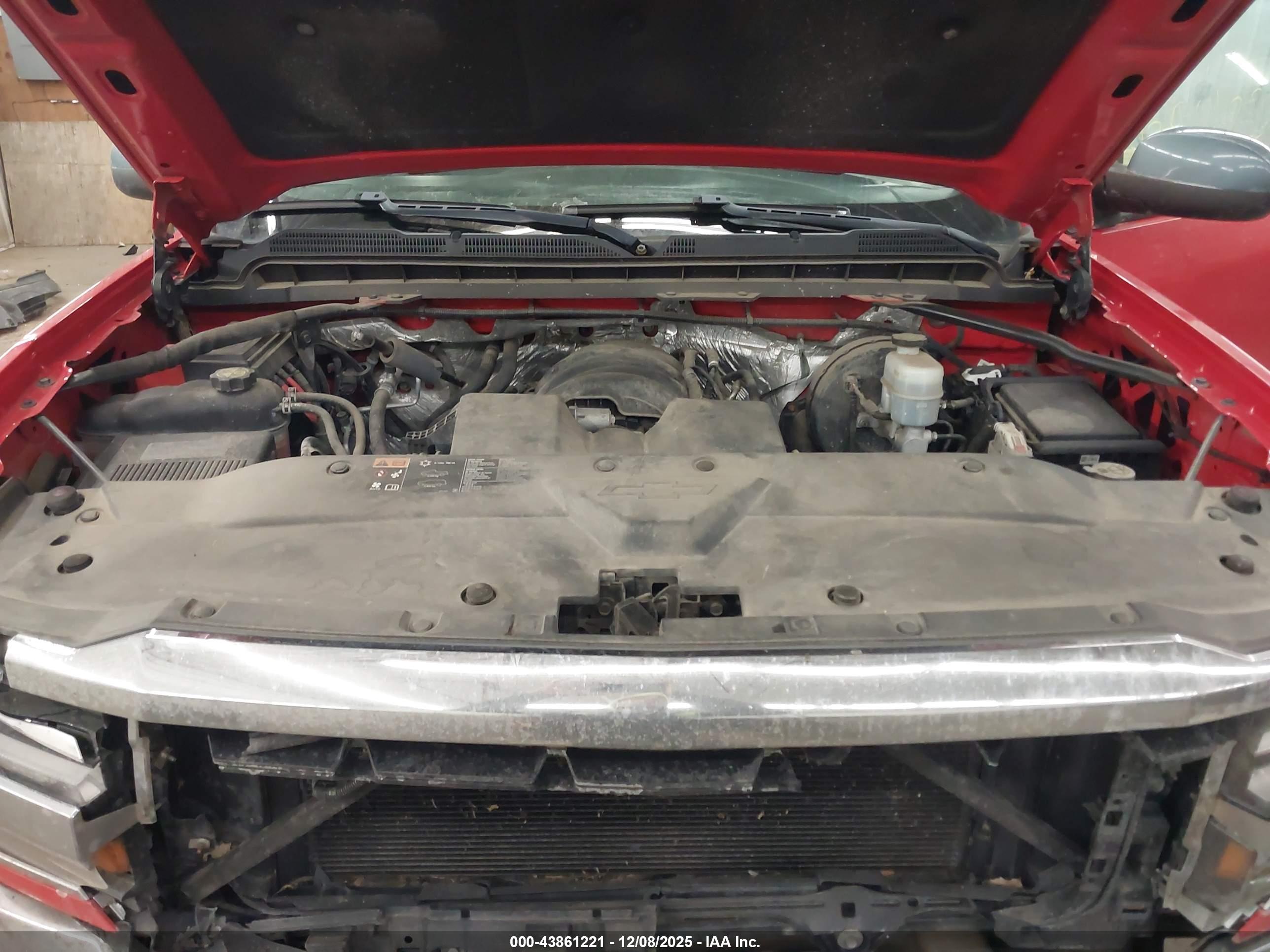 CHEVROLET SILVERADO image 10