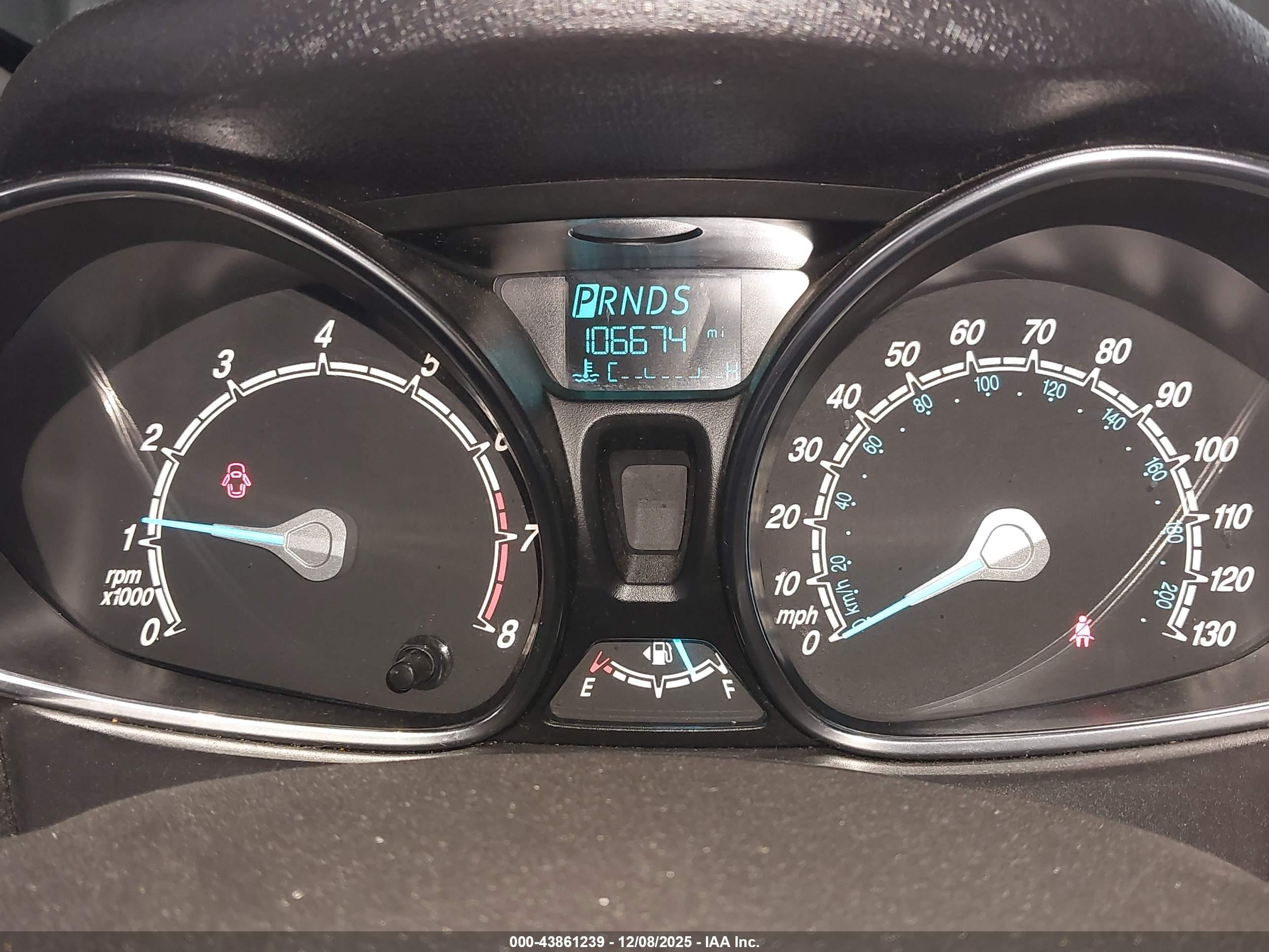 FORD FIESTA image 7