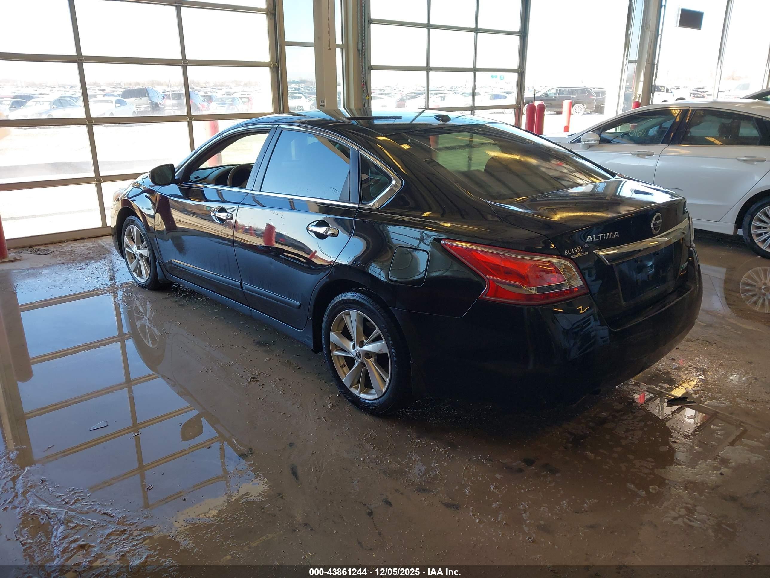 NISSAN ALTIMA image 3