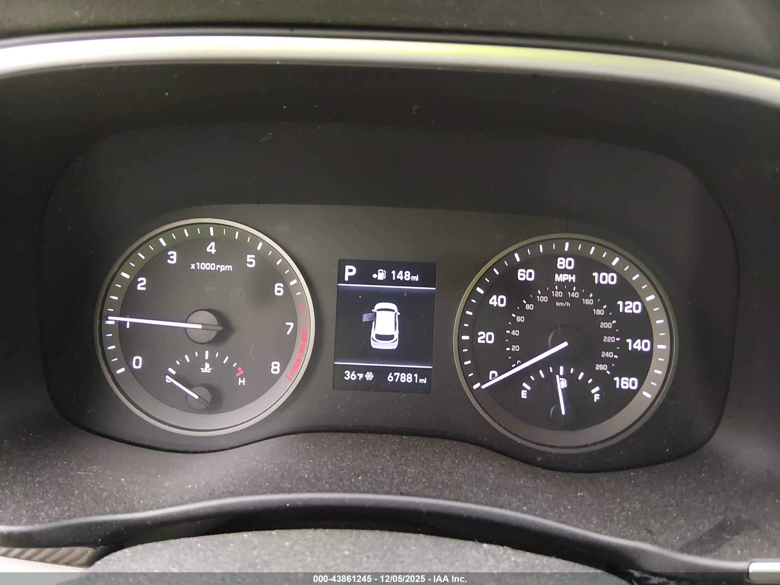 HYUNDAI TUCSON image 7