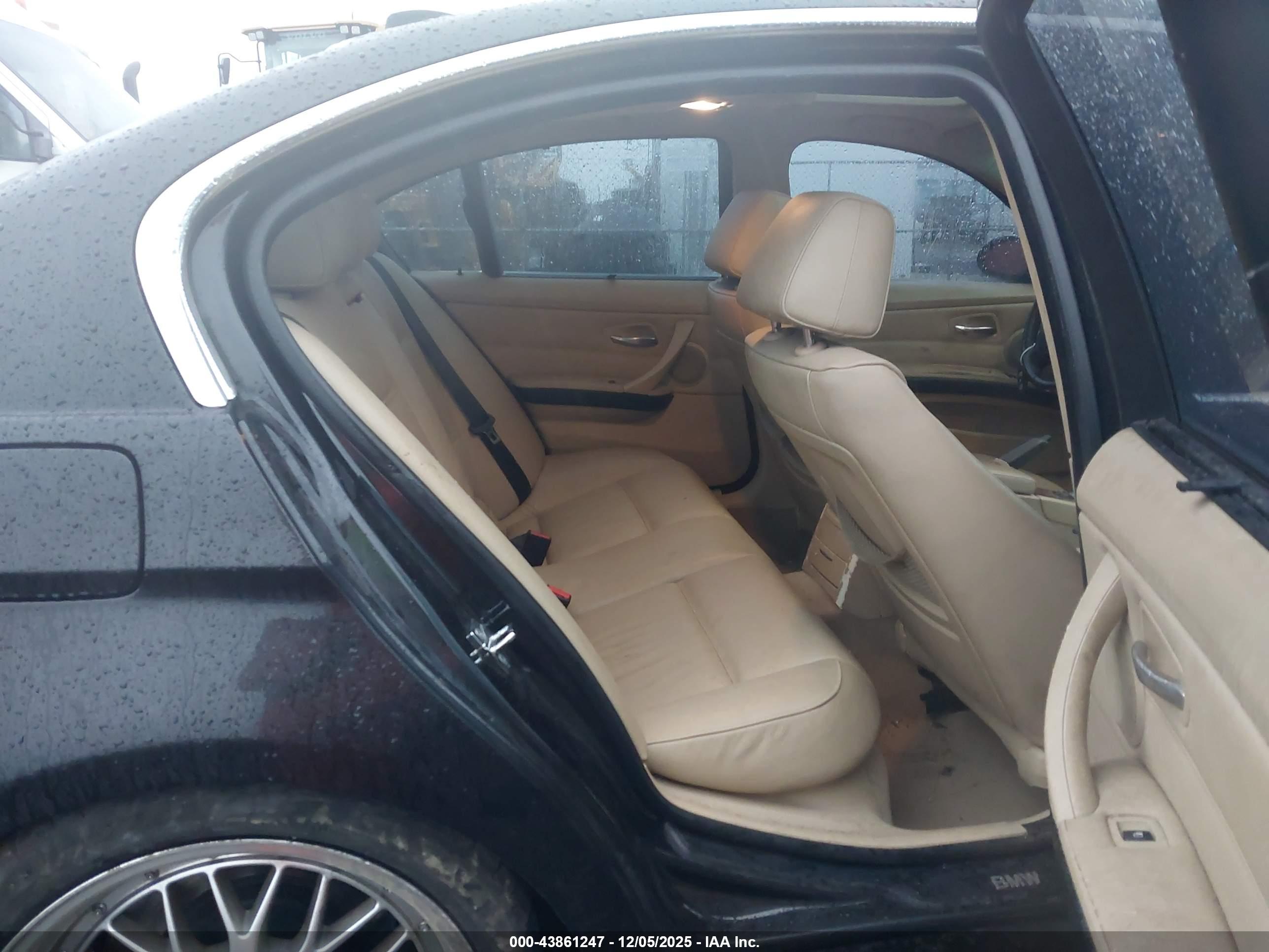BMW 335I image 8