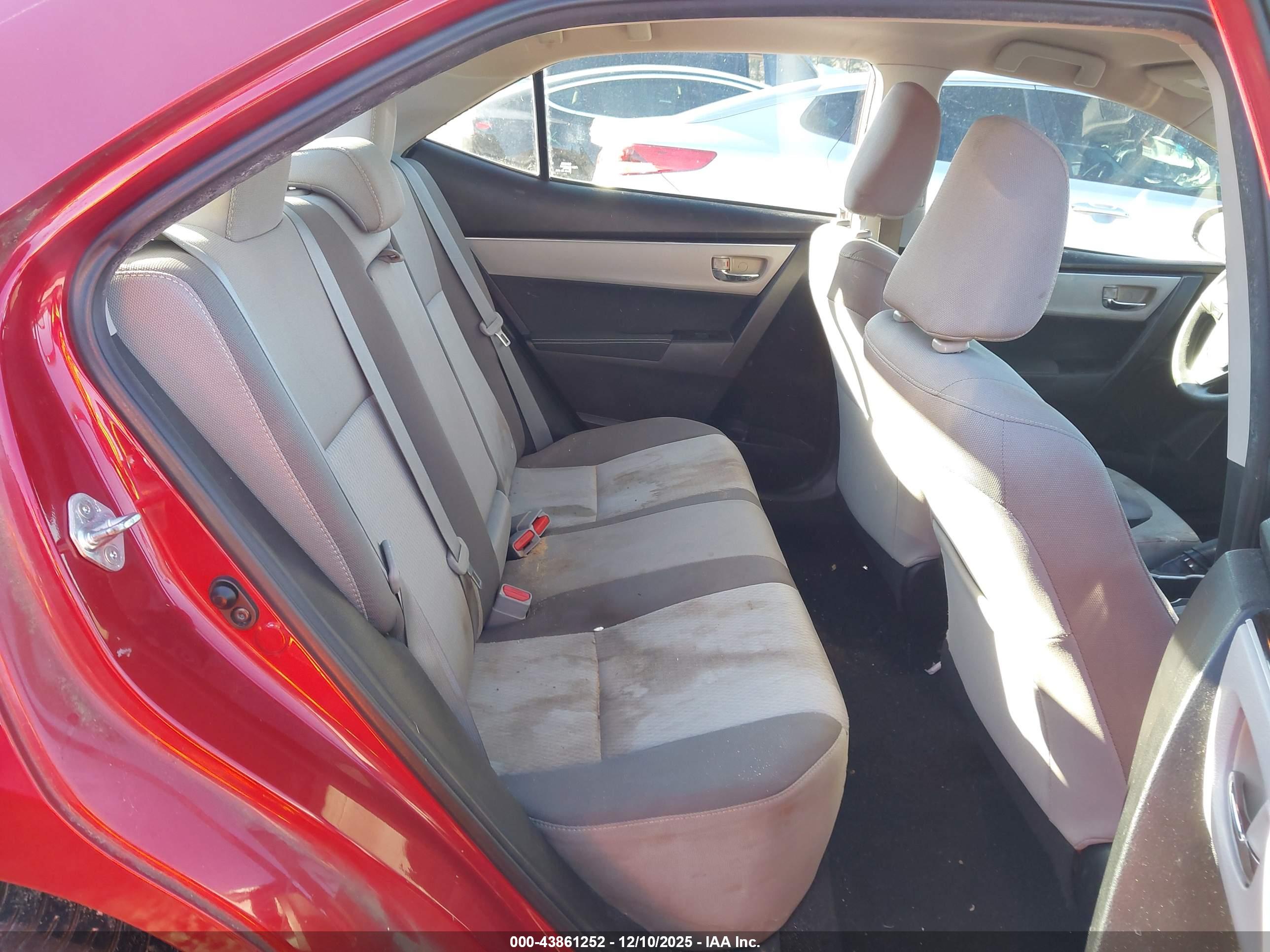 TOYOTA COROLLA image 8