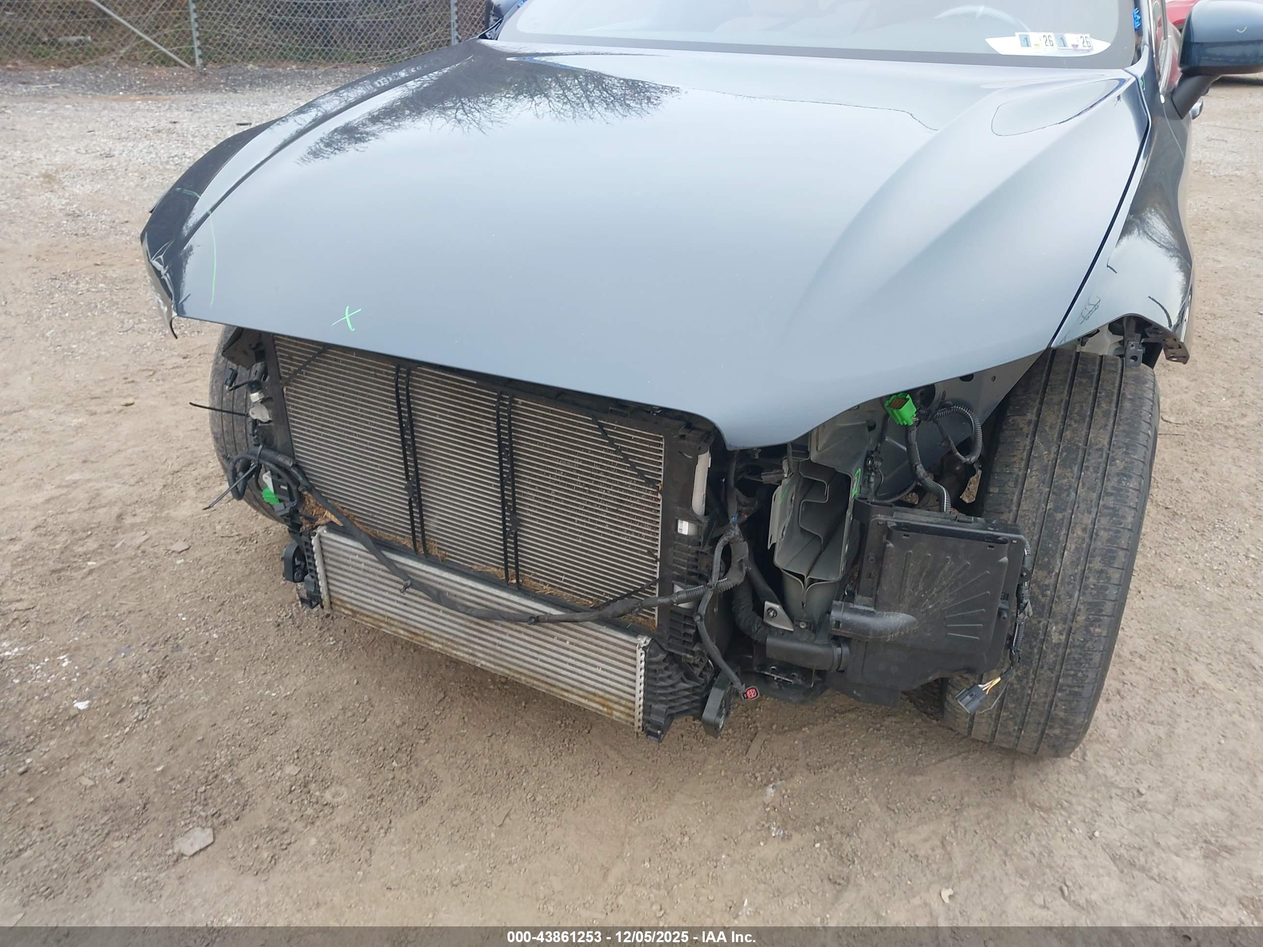 VOLVO XC60 image 6