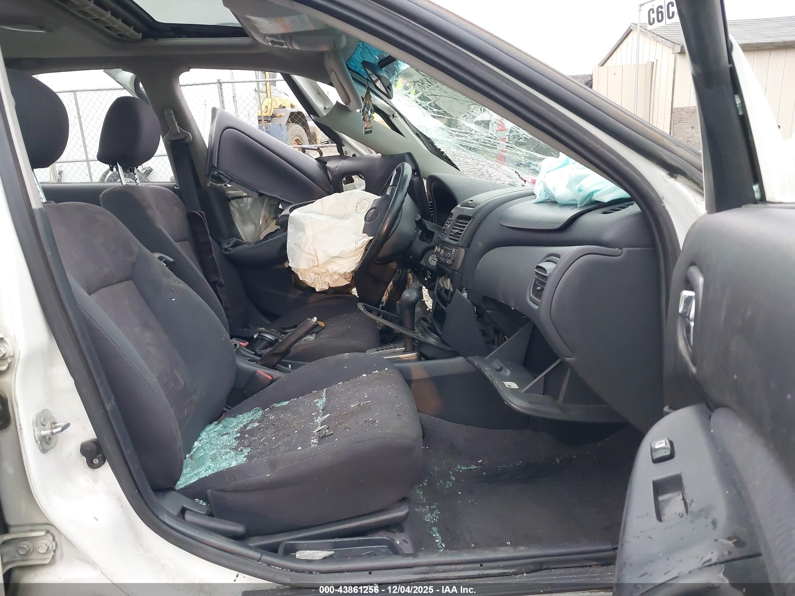 NISSAN SENTRA image 5