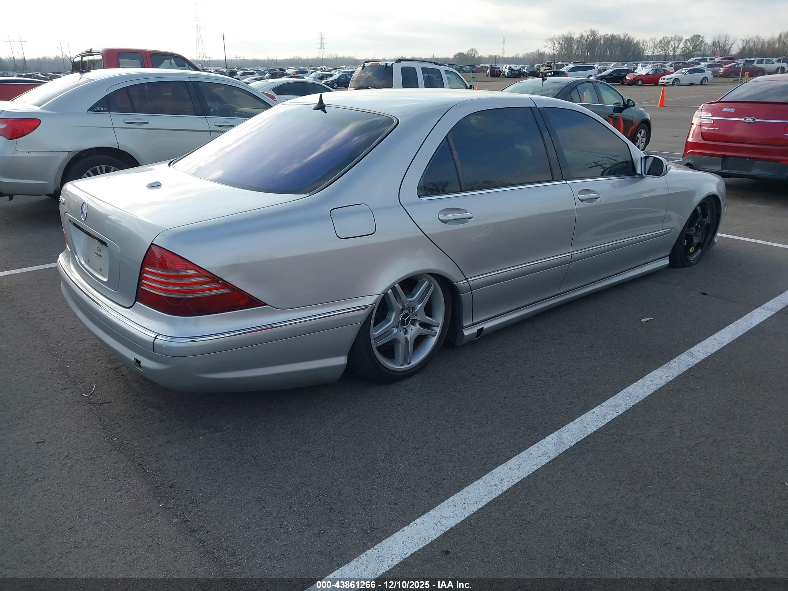 MERCEDES-BENZ S image 4