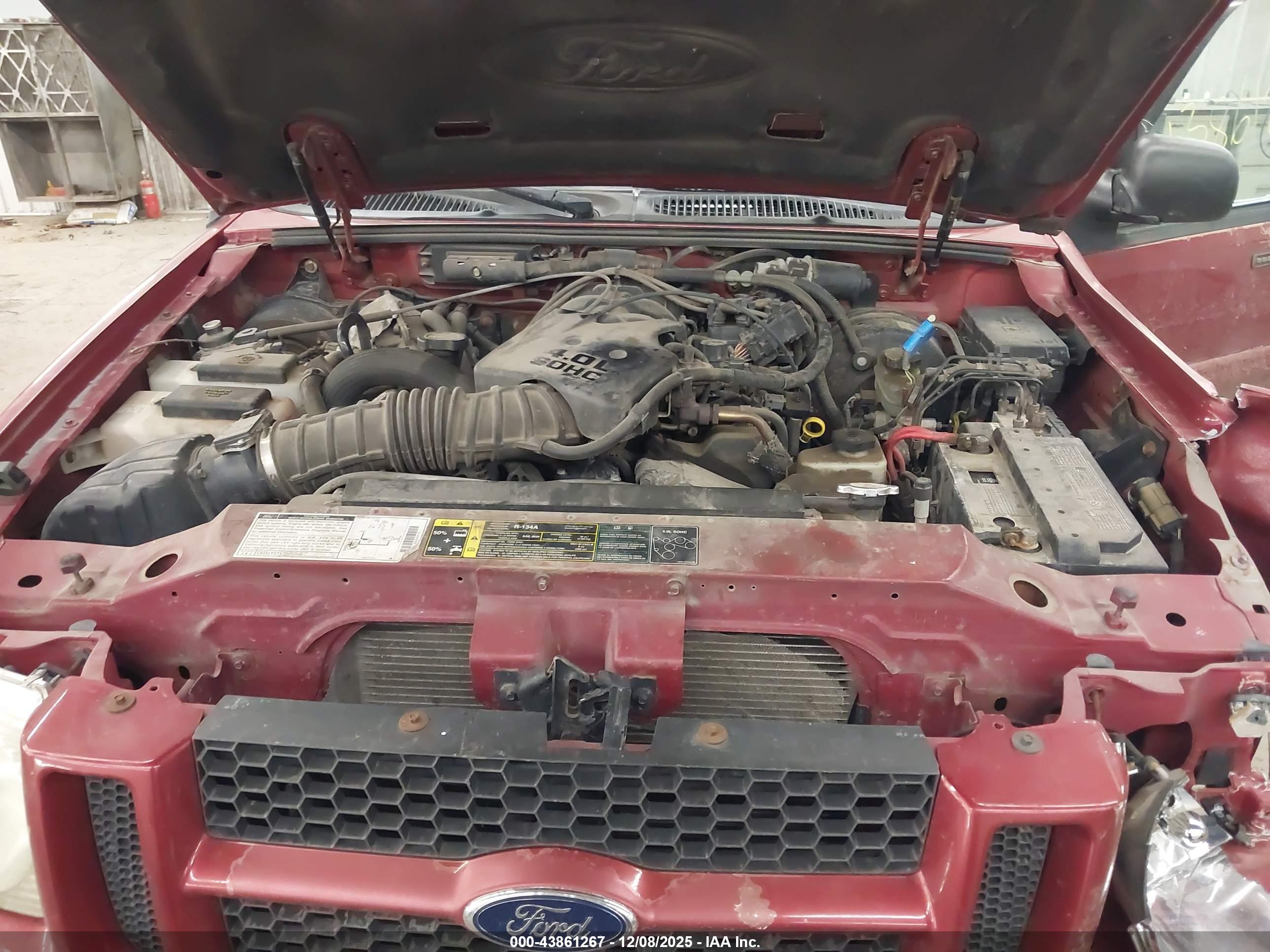 FORD EXPLORER image 10
