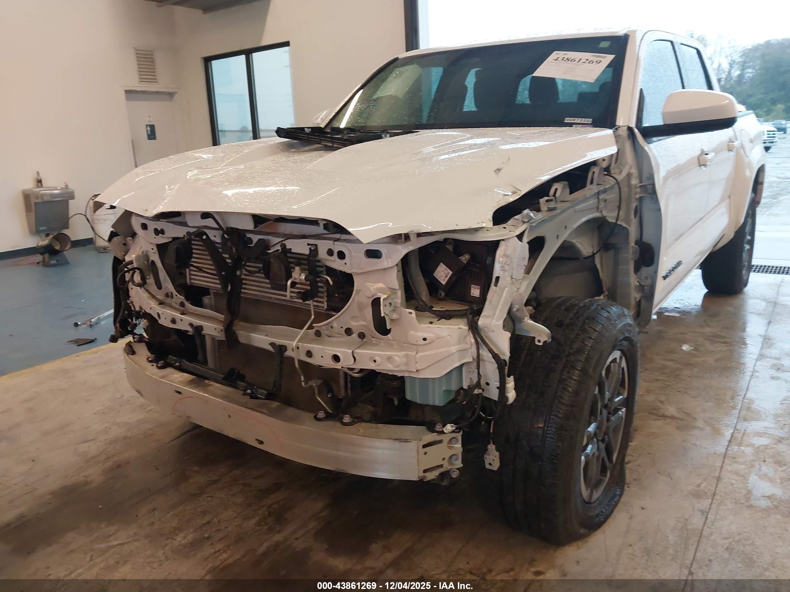 TOYOTA TACOMA image 6