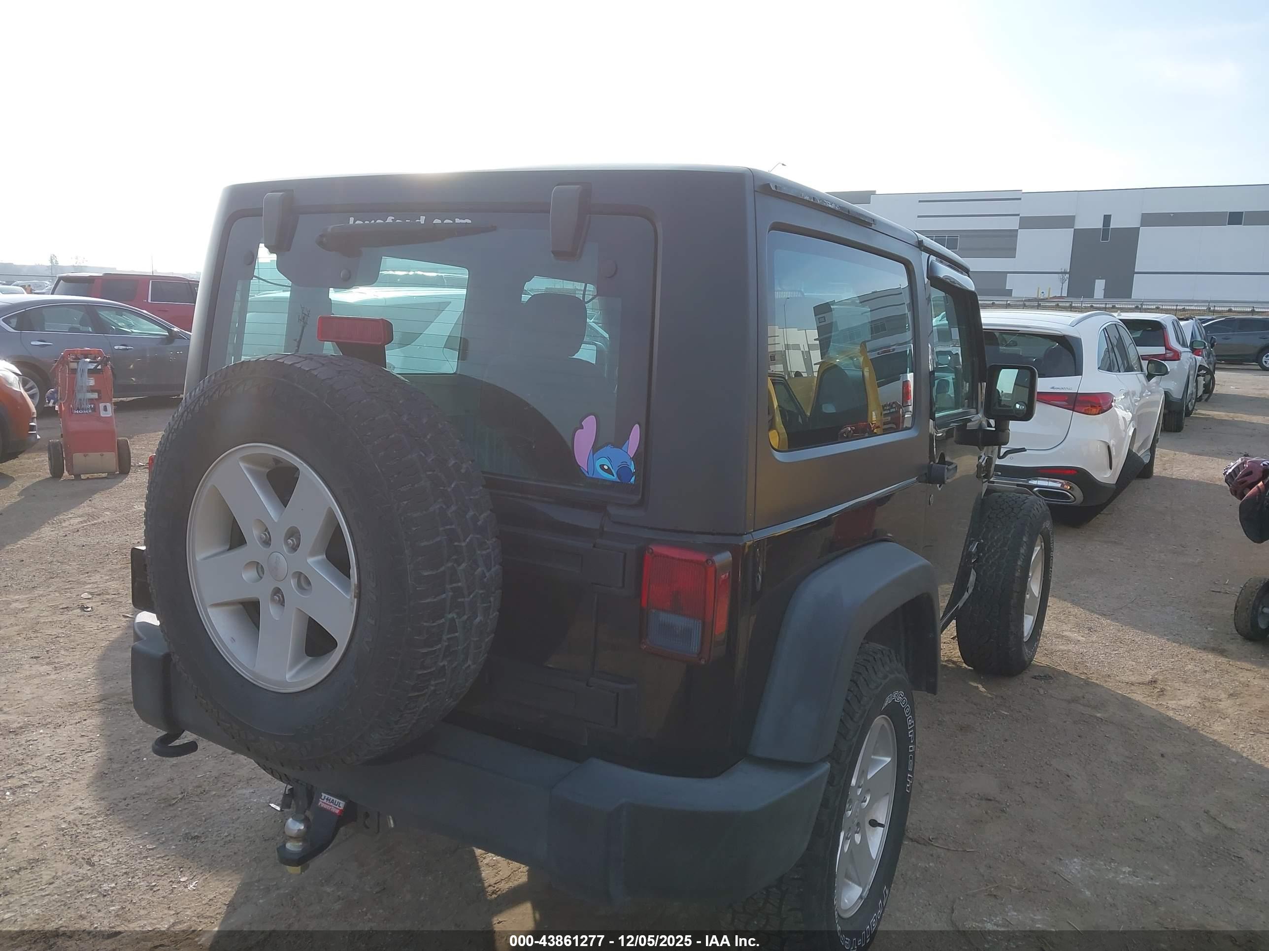 JEEP WRANGLER image 4