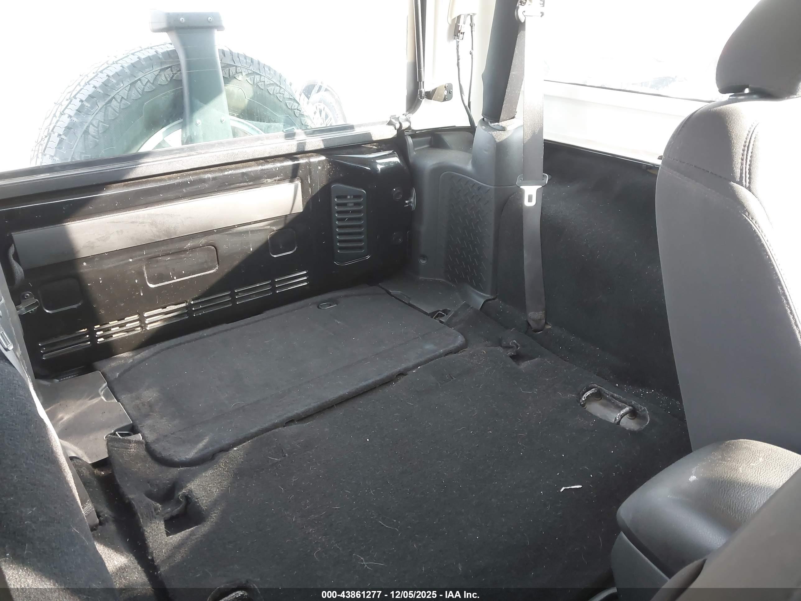 JEEP WRANGLER image 8