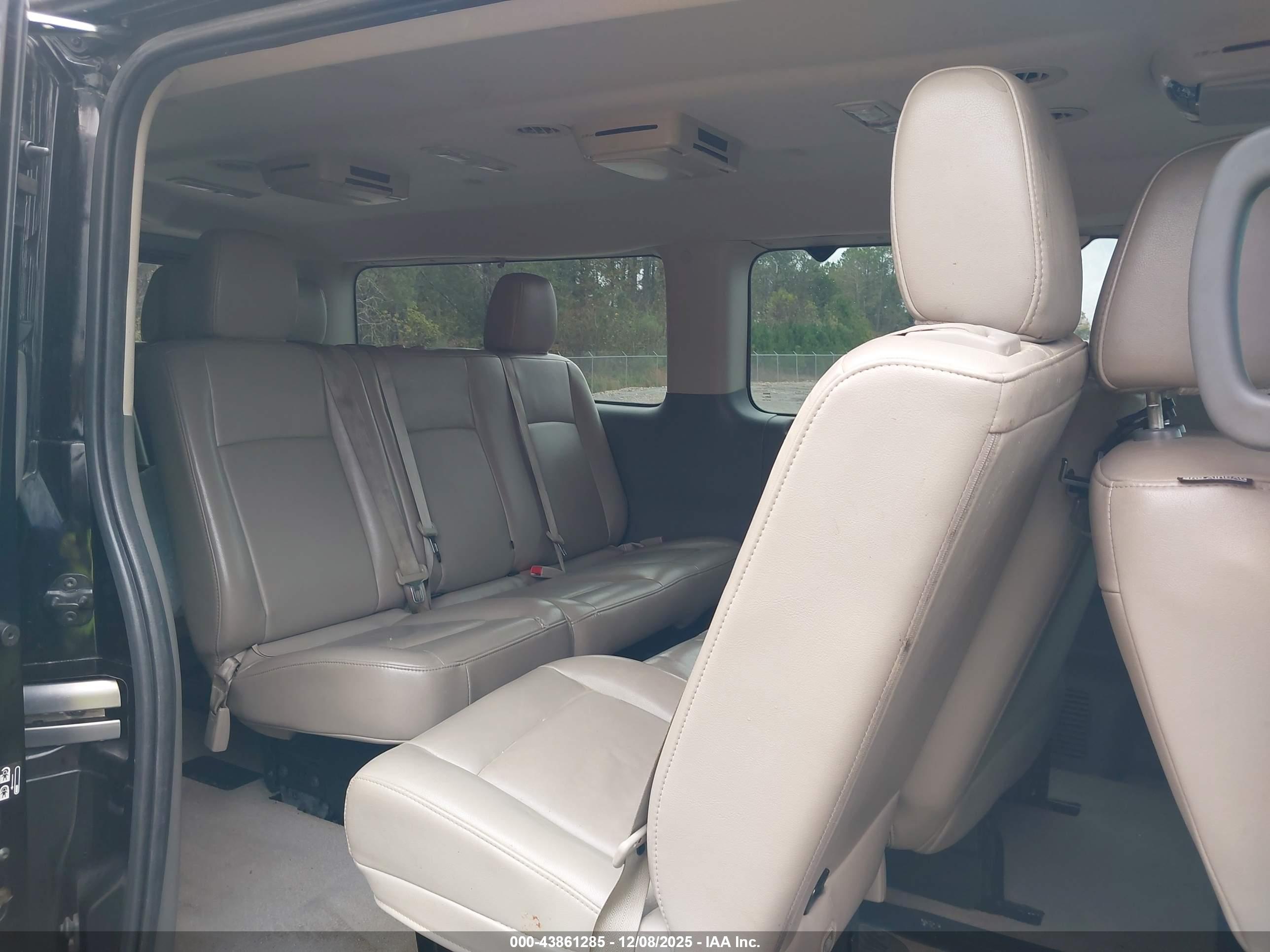 NISSAN NV image 8