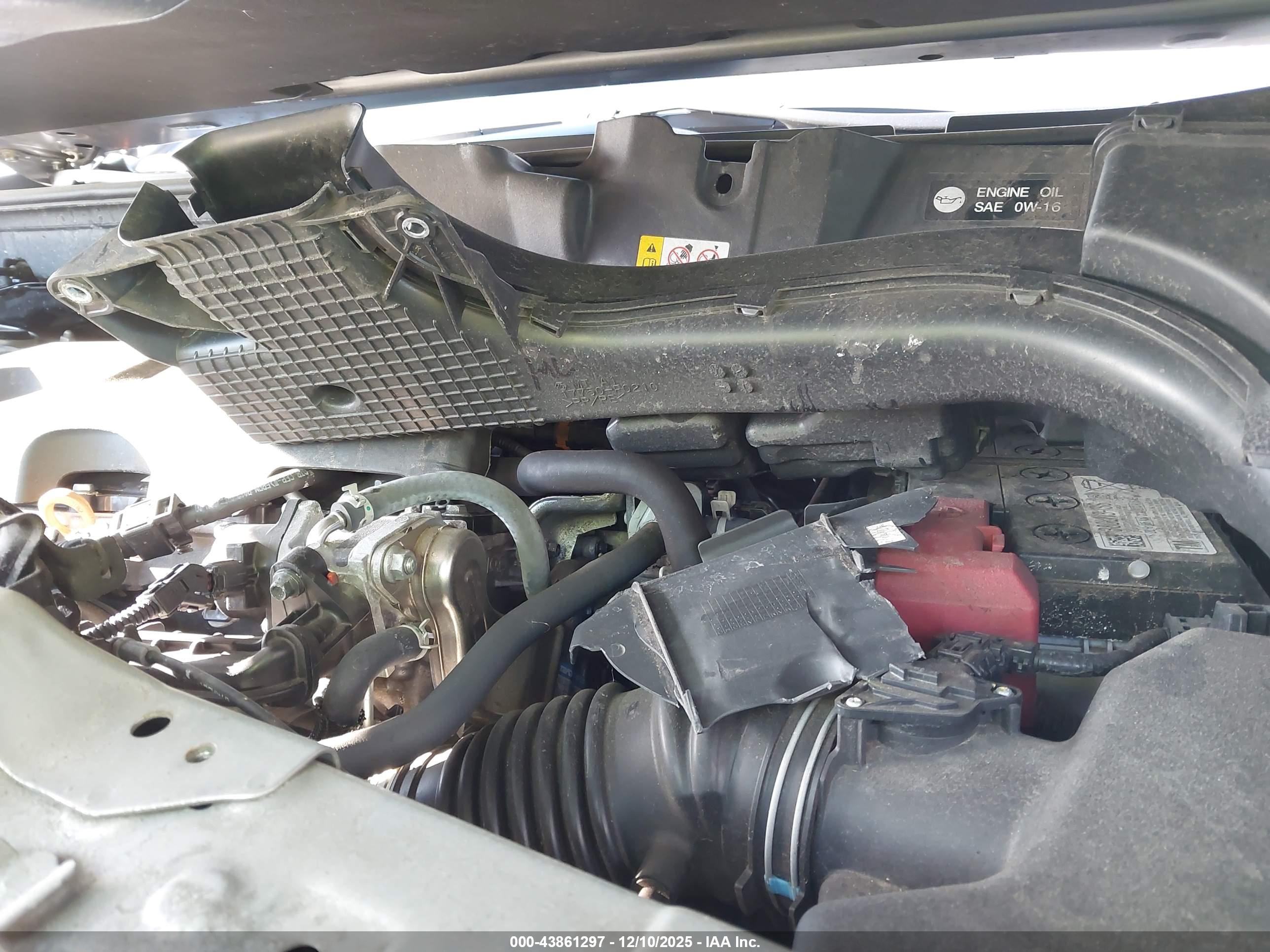 TOYOTA RAV4 image 10
