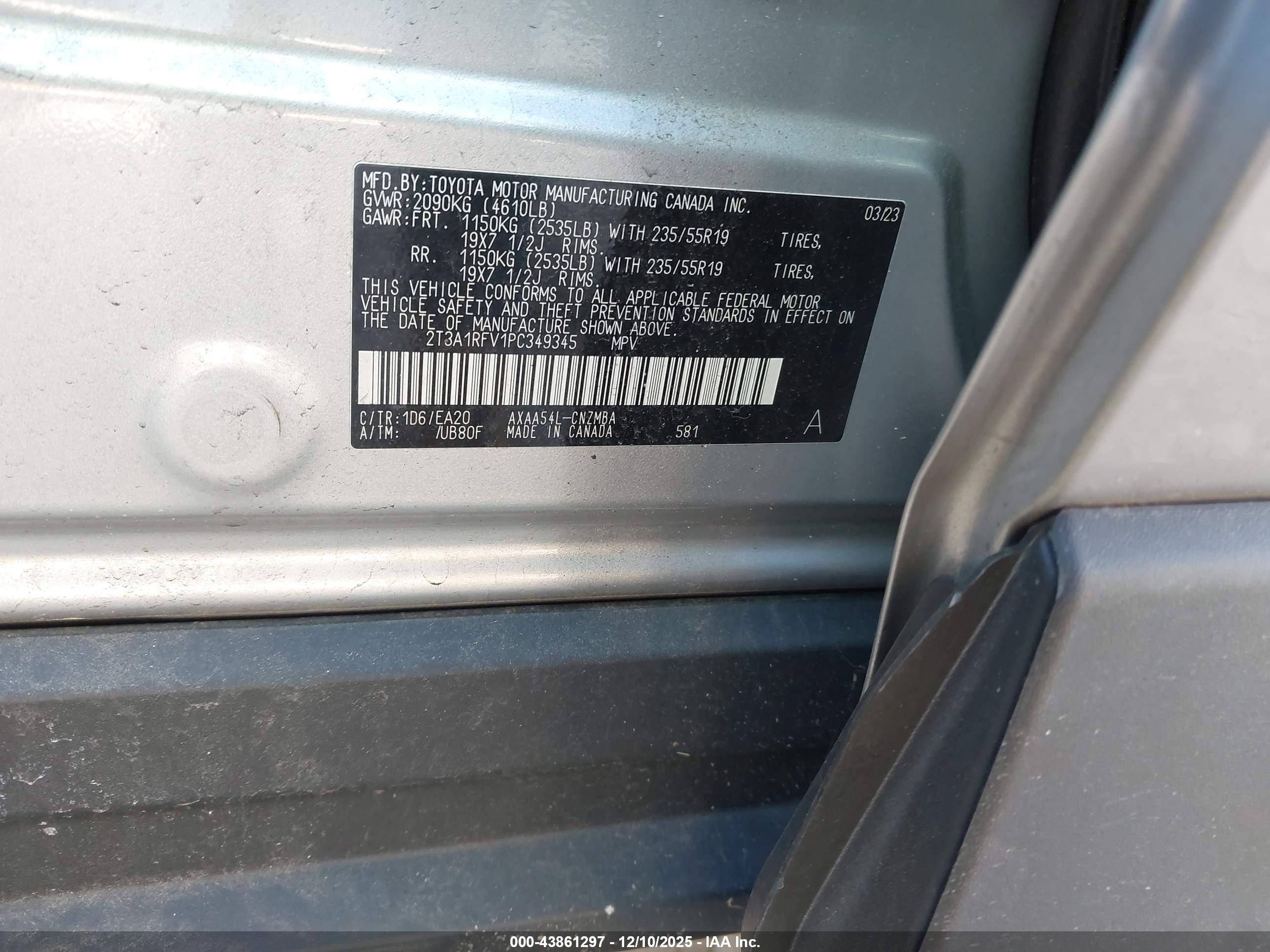 TOYOTA RAV4 image 9