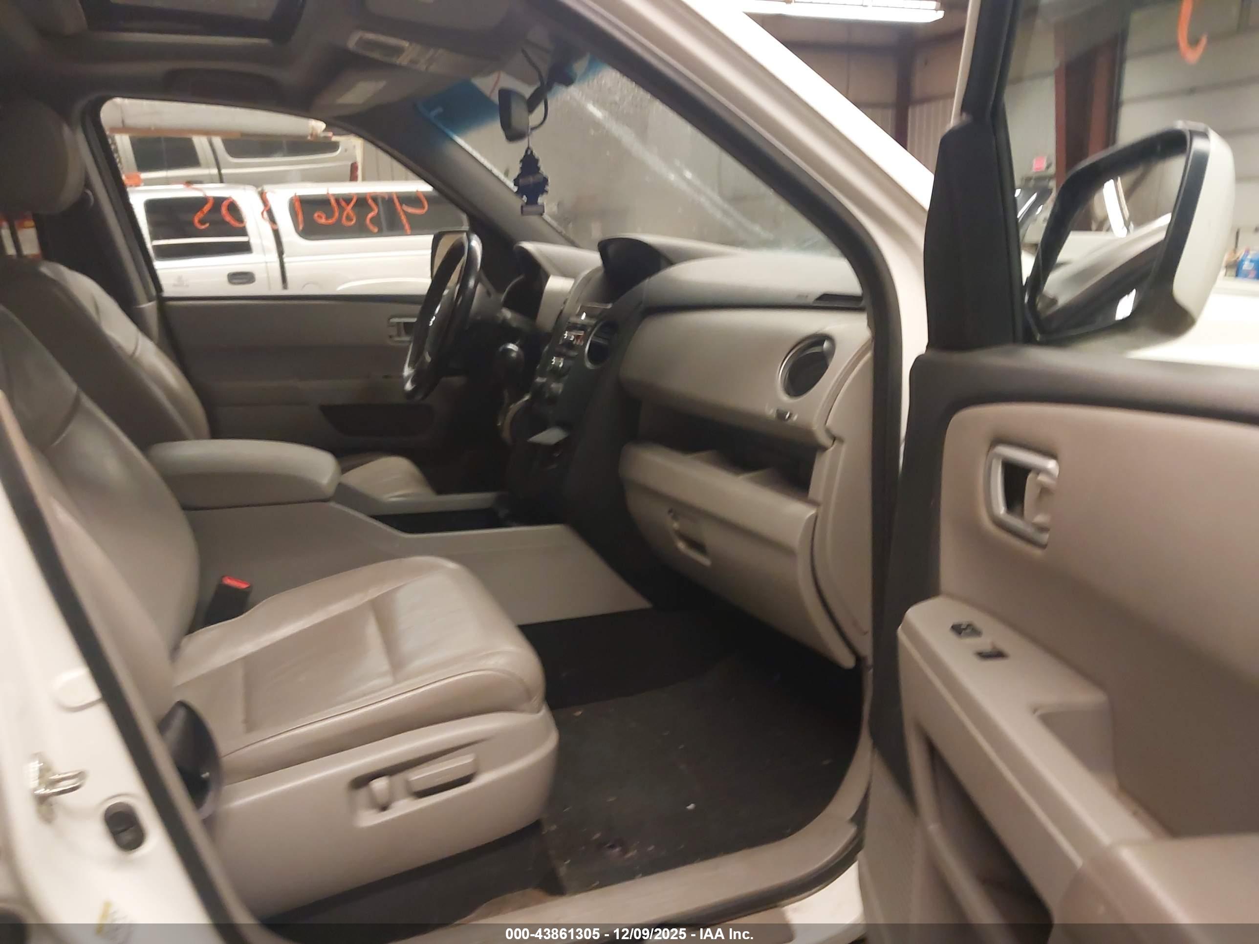 HONDA PILOT image 5
