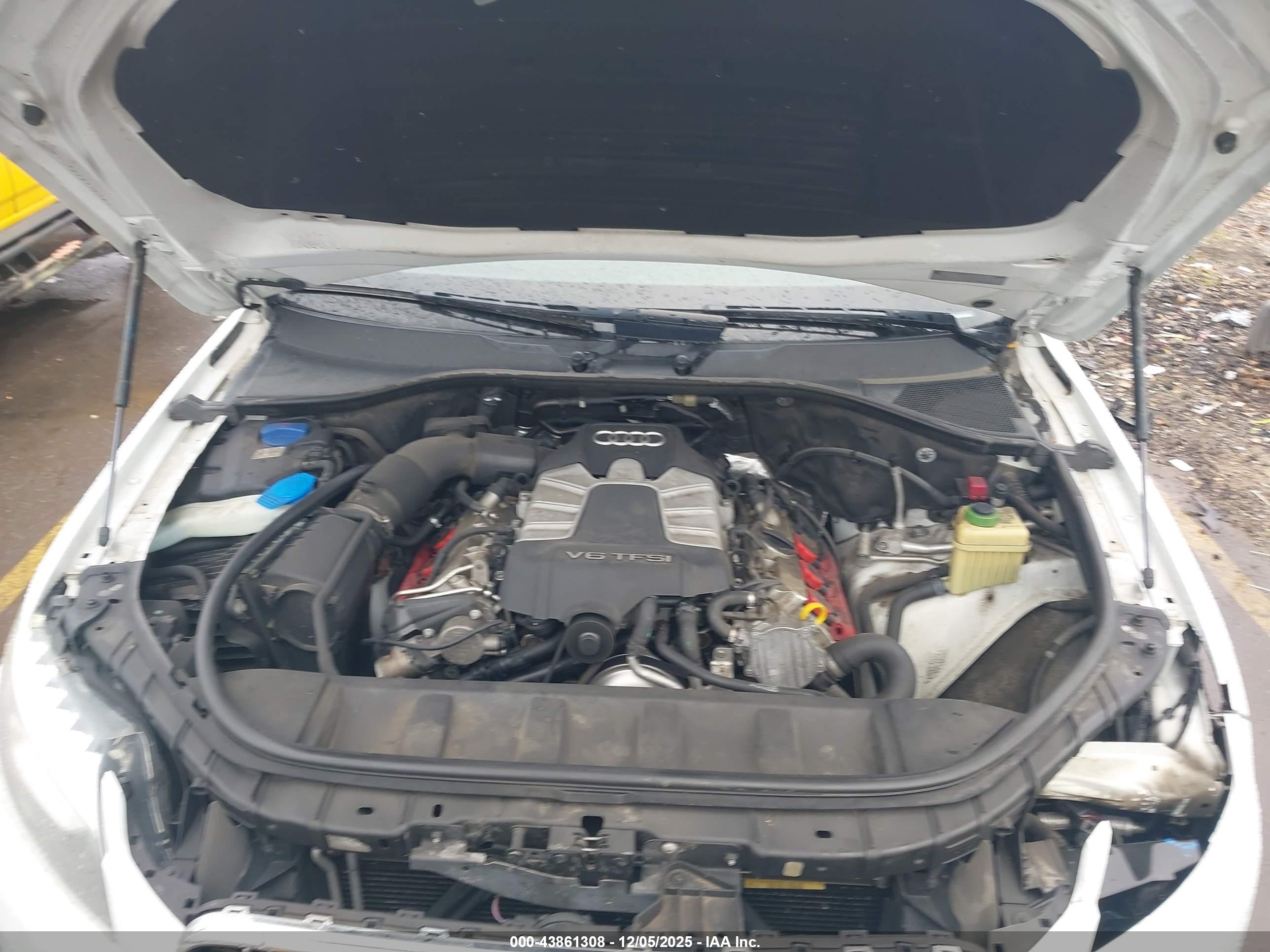 AUDI Q7 image 10