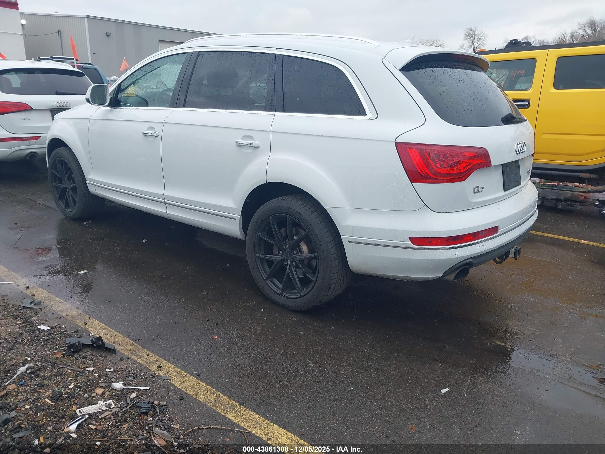 AUDI Q7 image 3