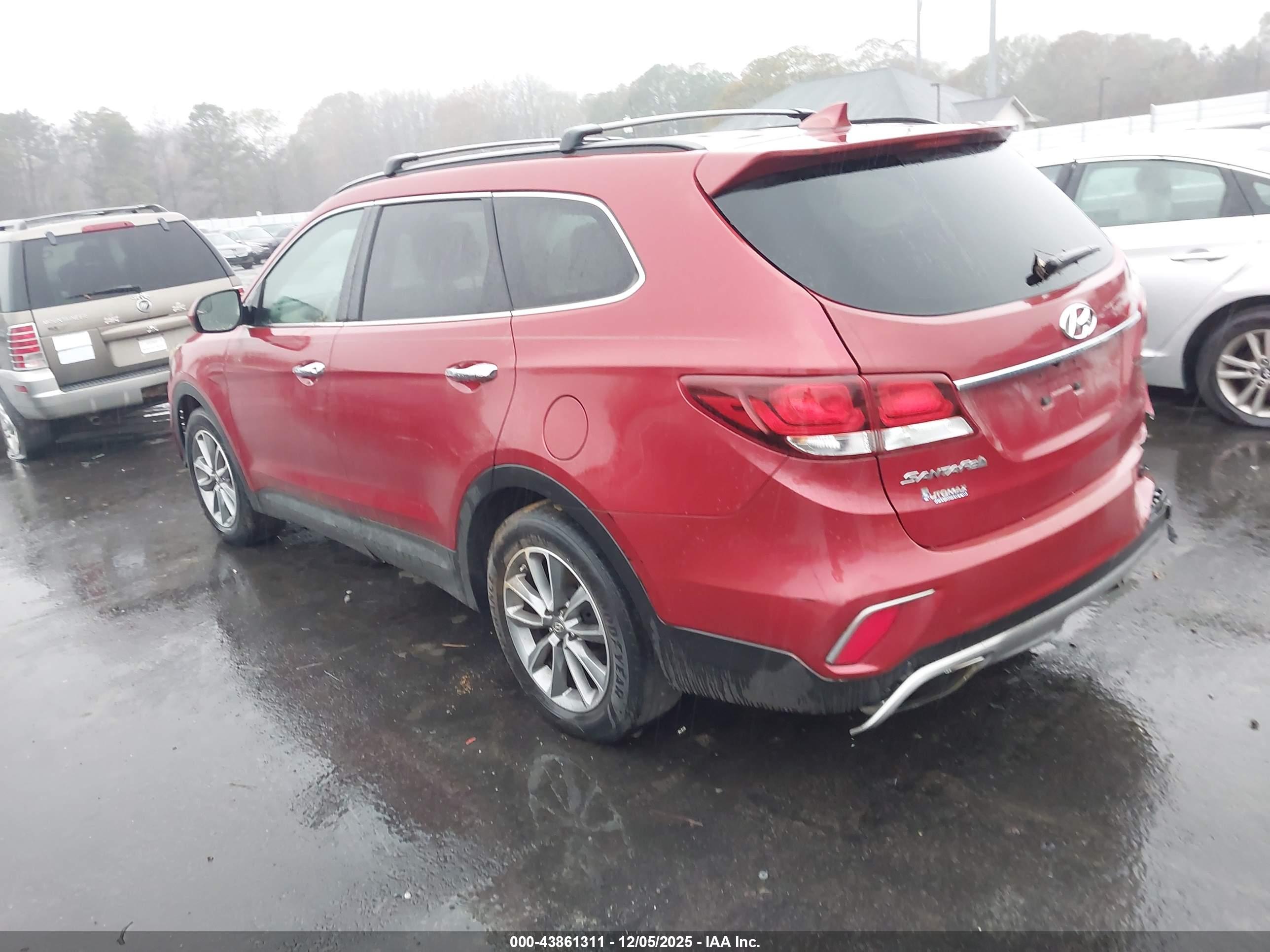 HYUNDAI SANTA image 3