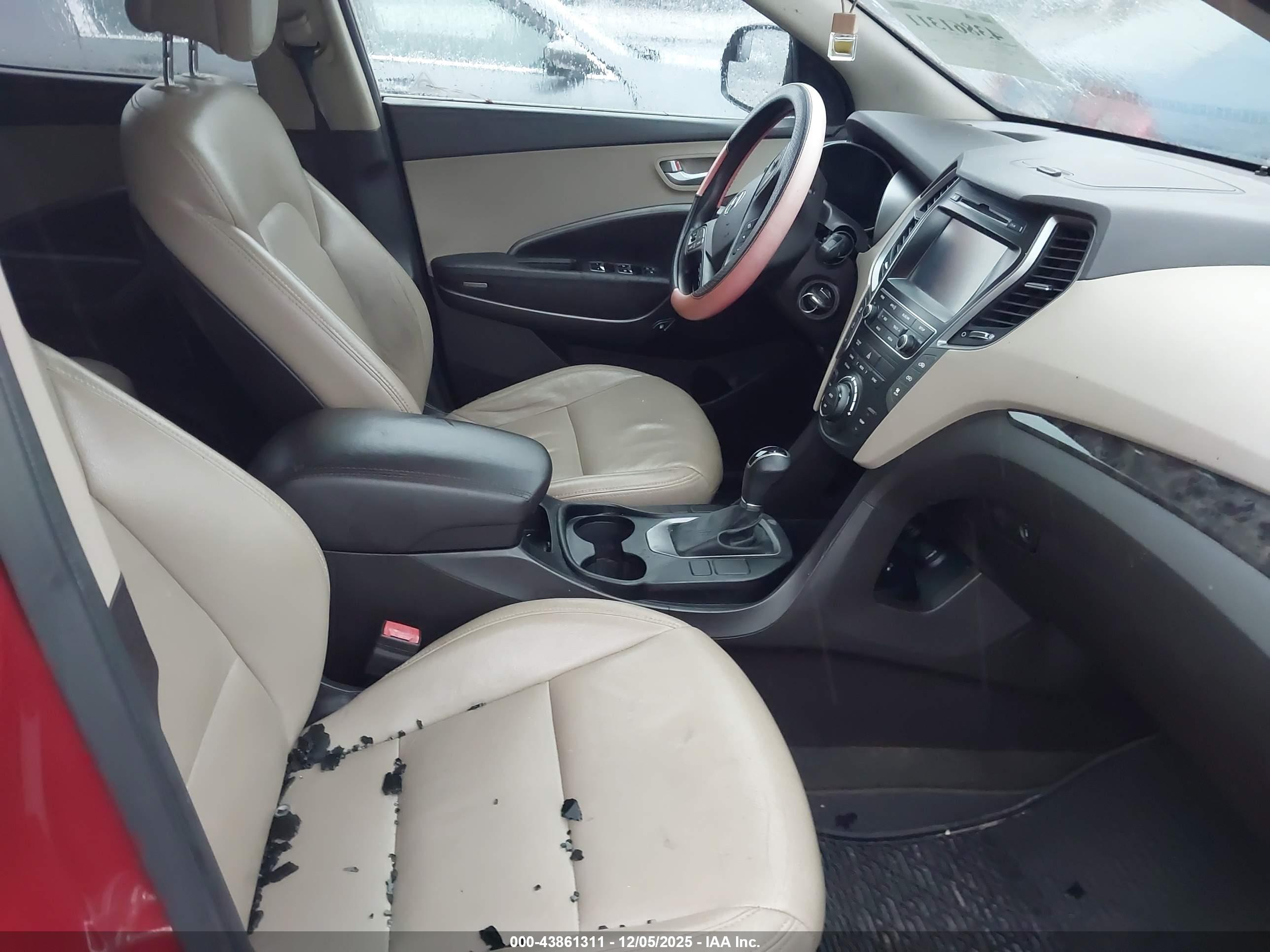 HYUNDAI SANTA image 5