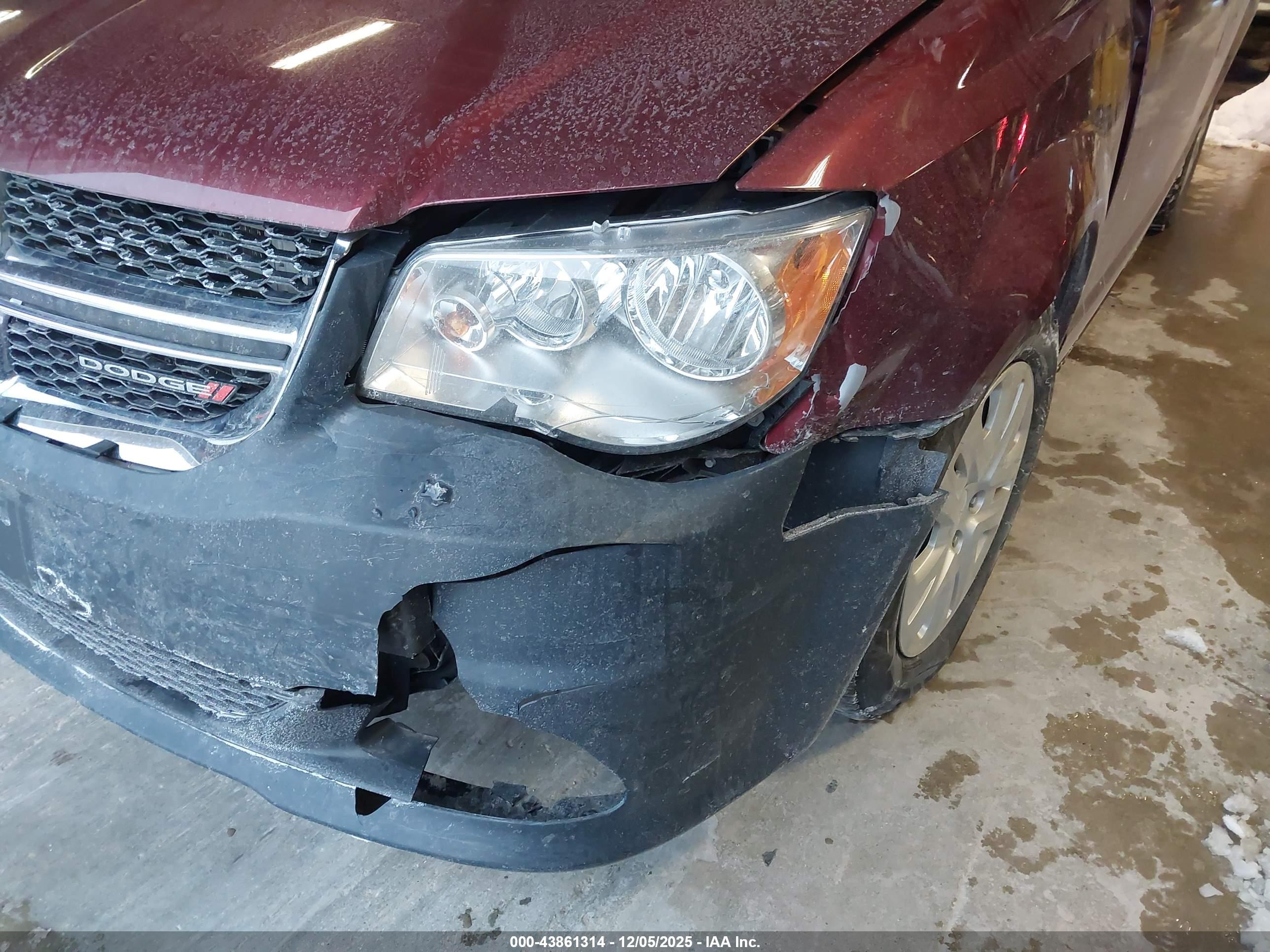DODGE GRAND image 6