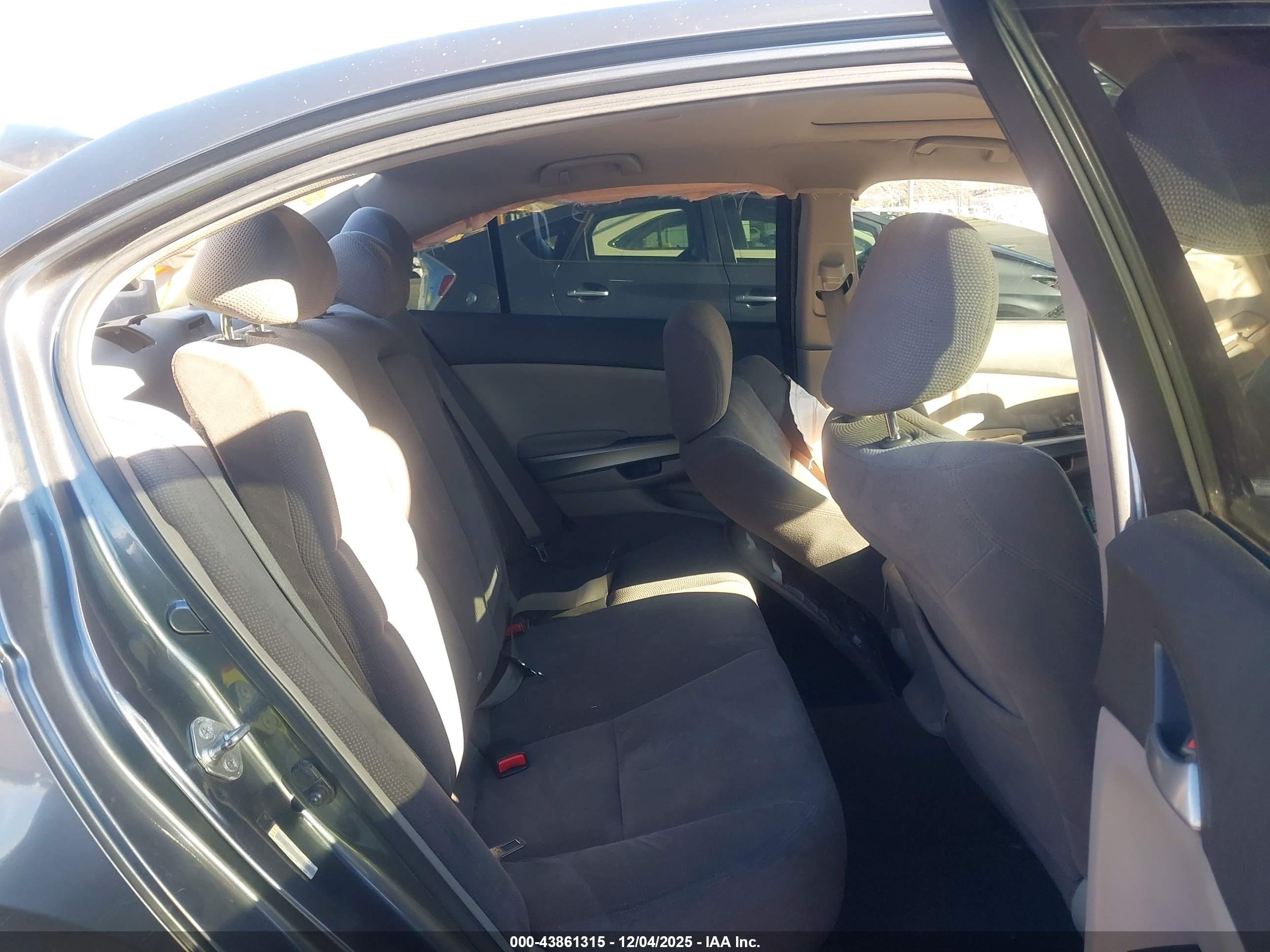 HONDA ACCORD image 8