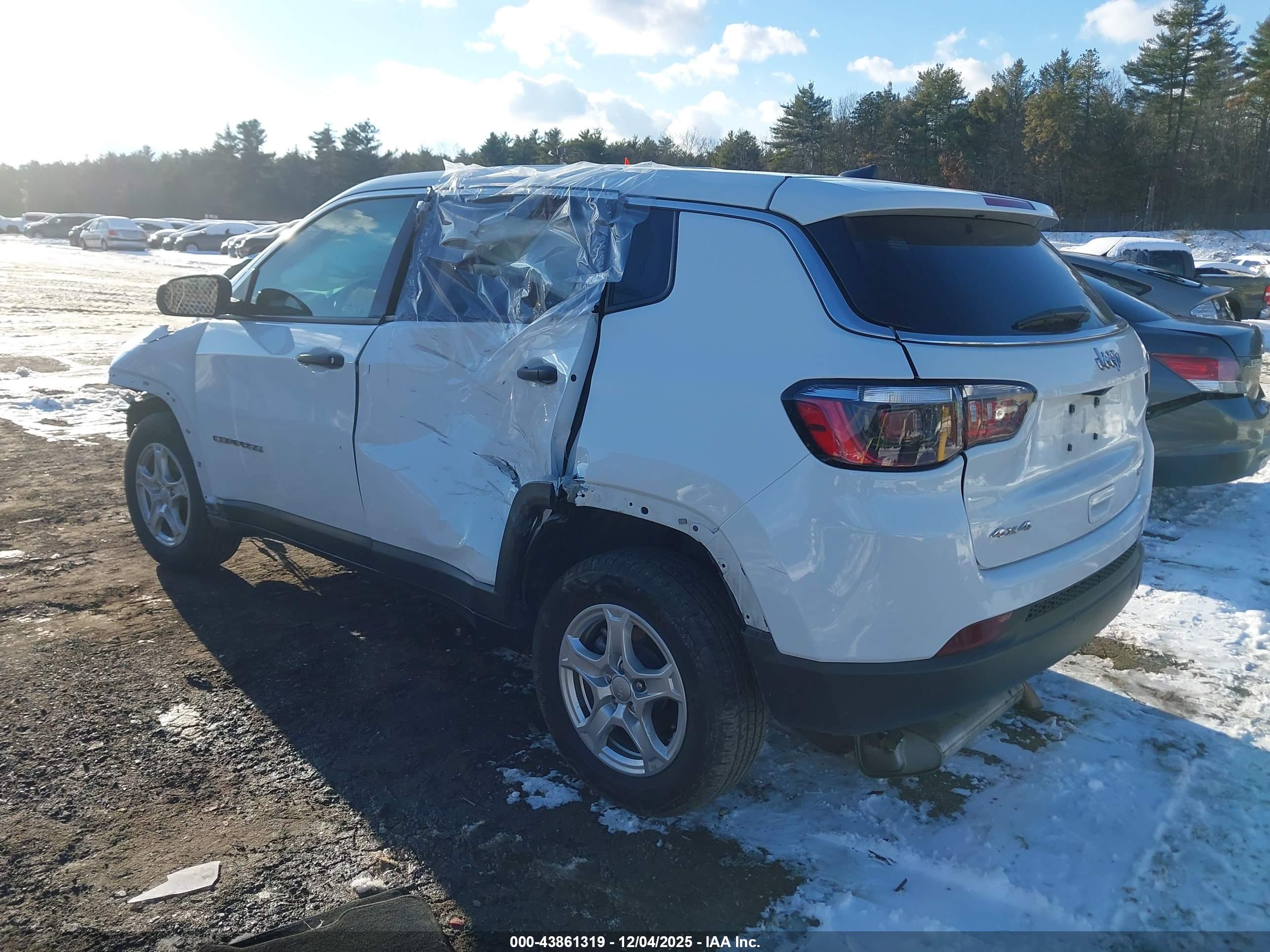 JEEP COMPASS image 3