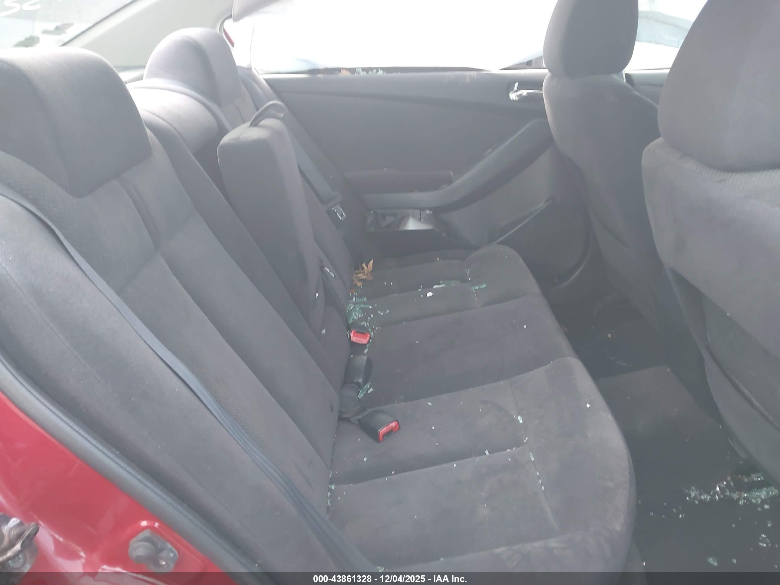 NISSAN ALTIMA image 8