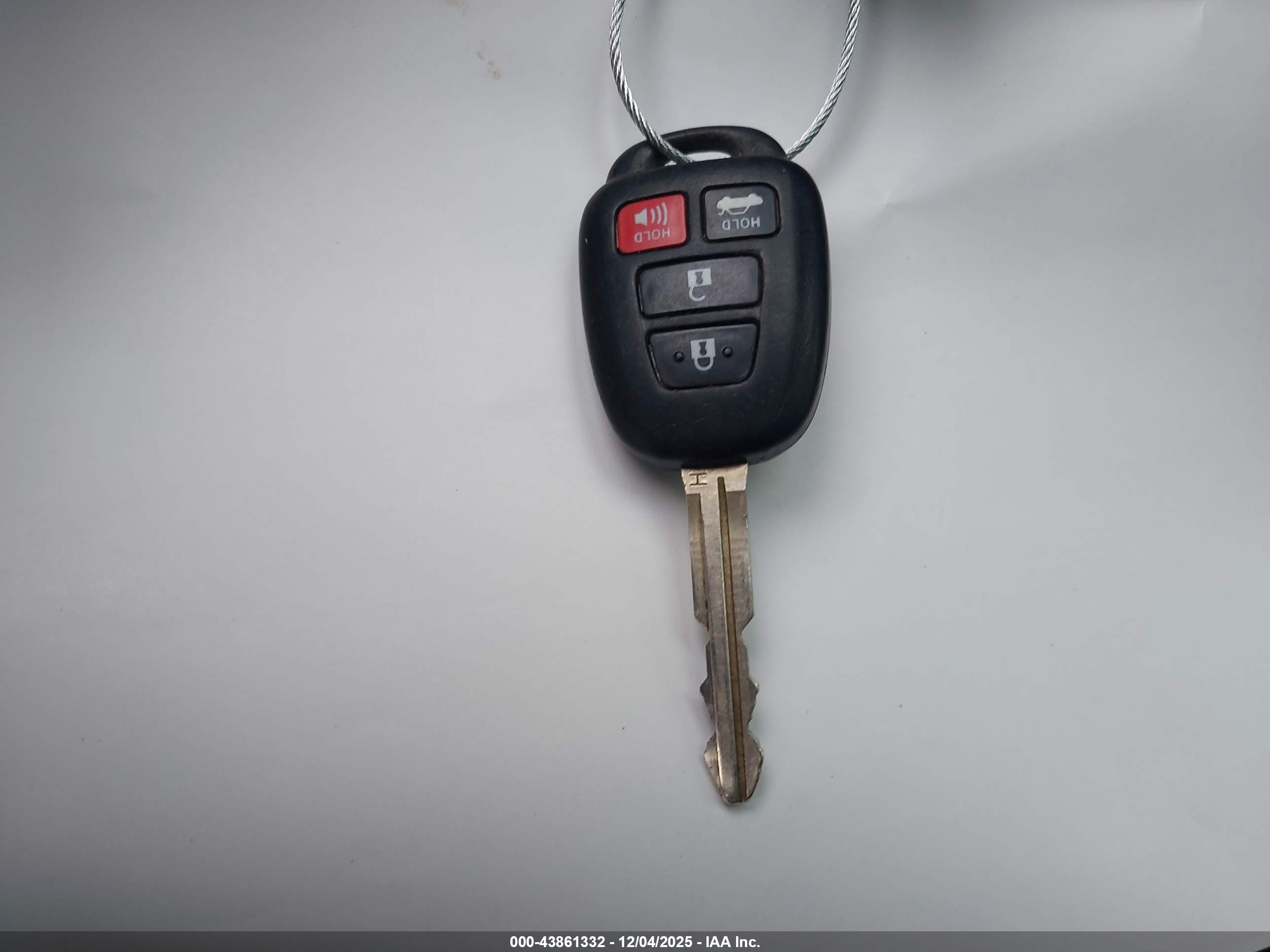 TOYOTA COROLLA image 11