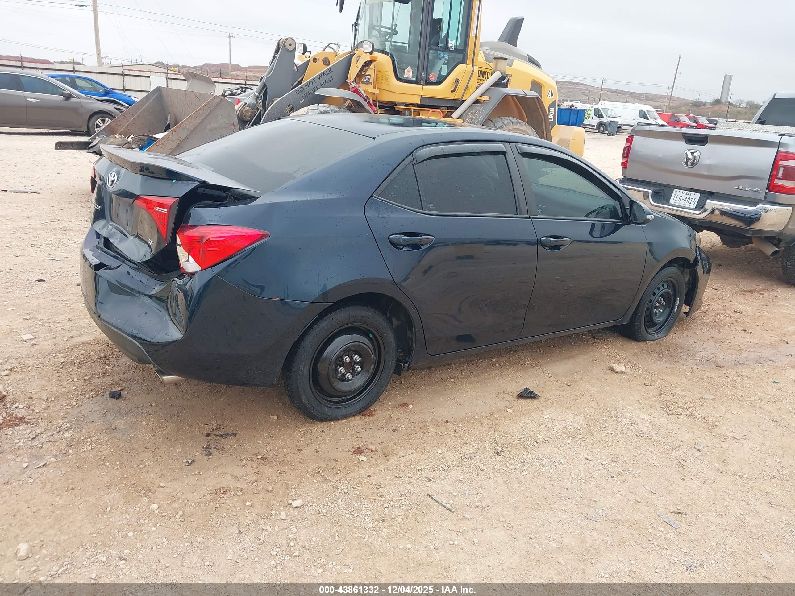 TOYOTA COROLLA image 4