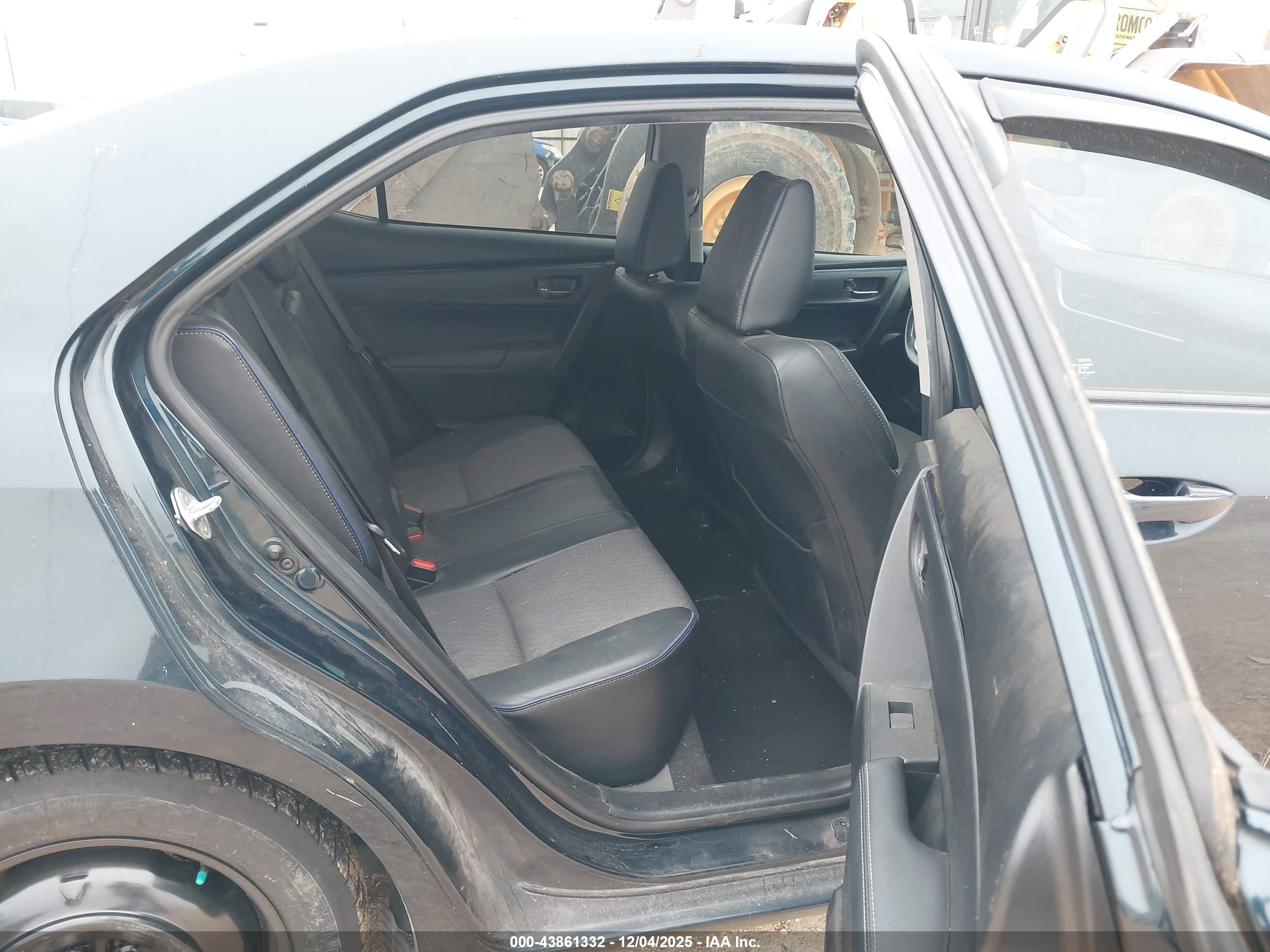 TOYOTA COROLLA image 8