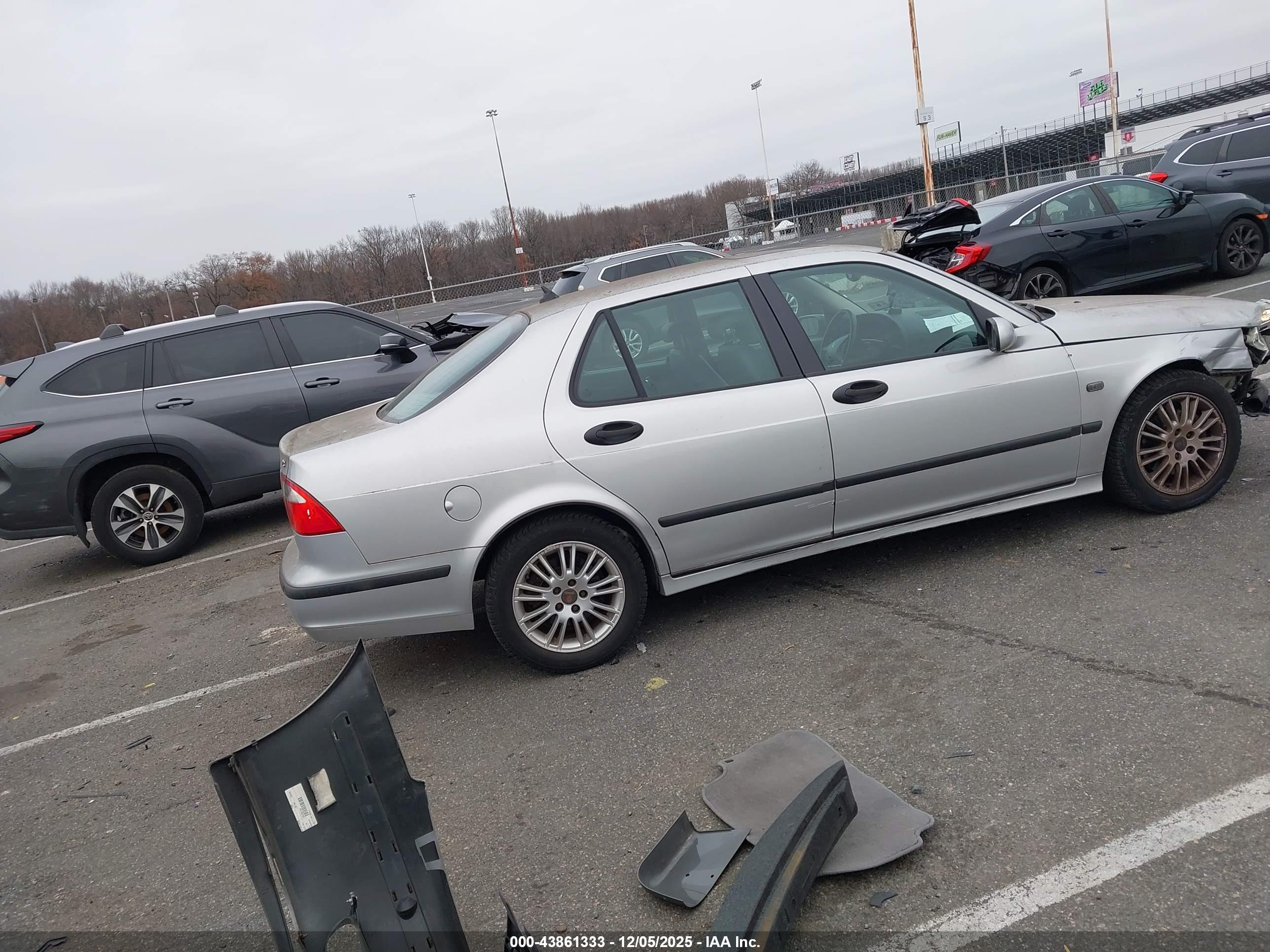 SAAB 9-5 image 4