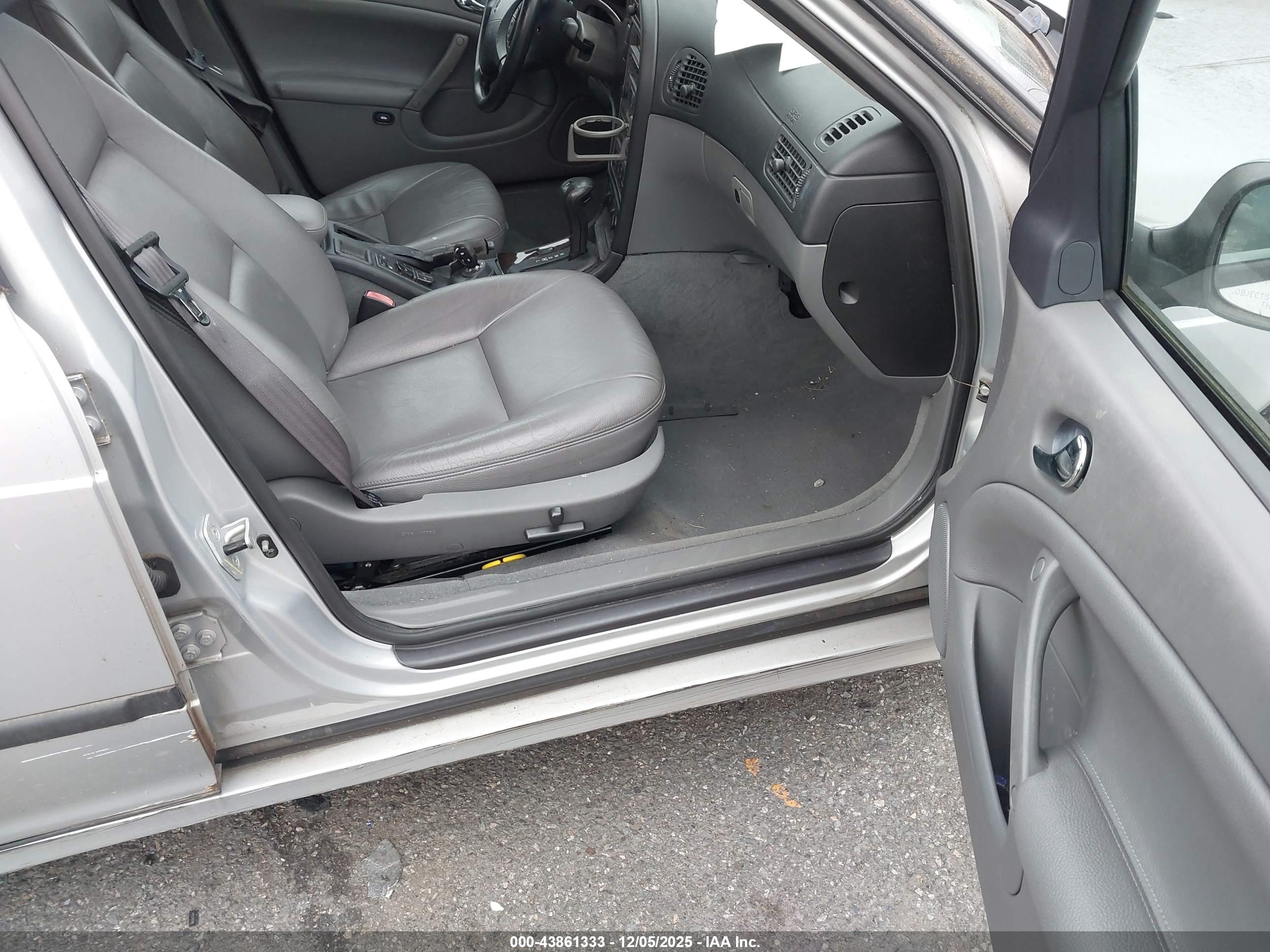 SAAB 9-5 image 5