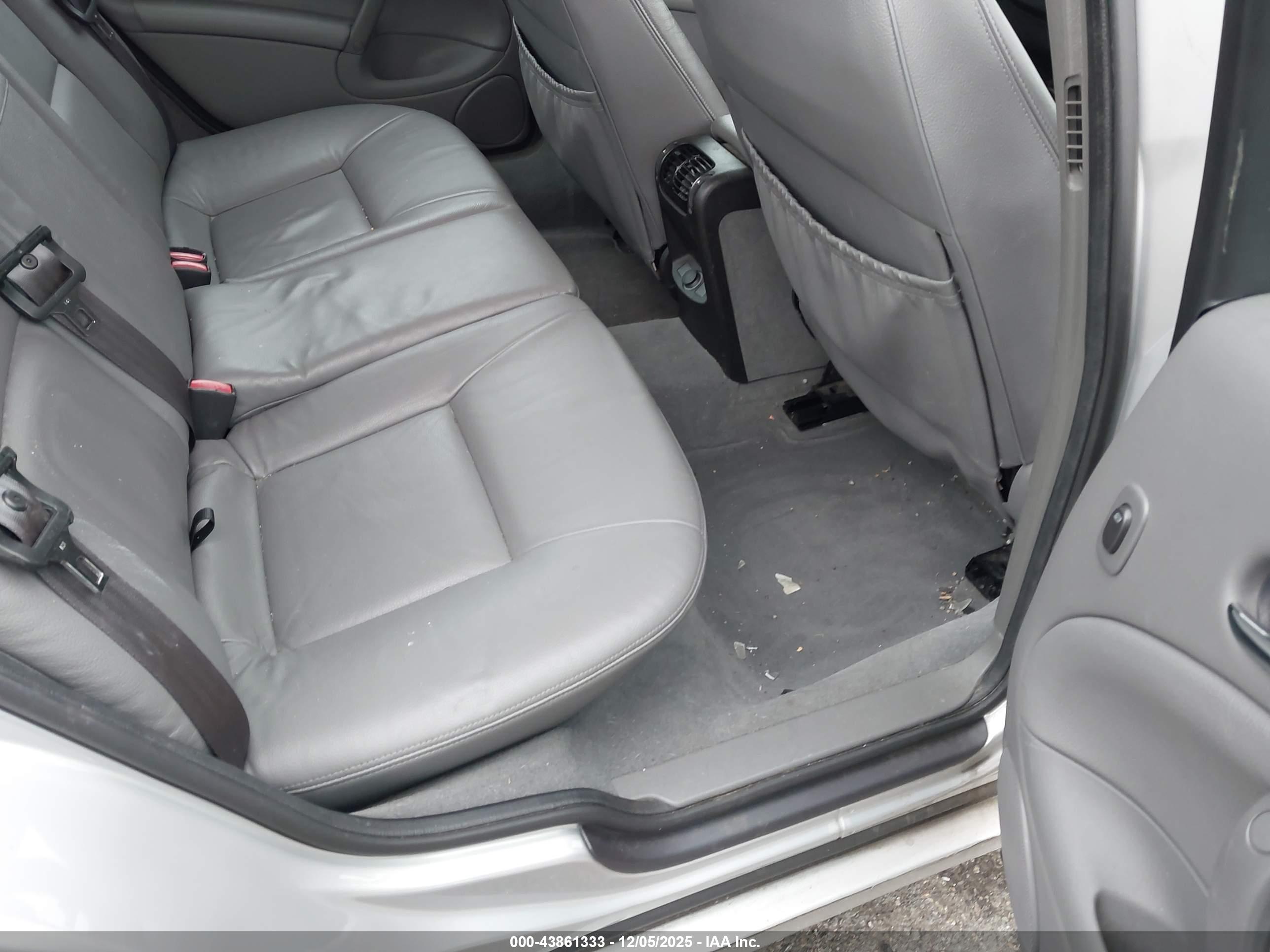 SAAB 9-5 image 8