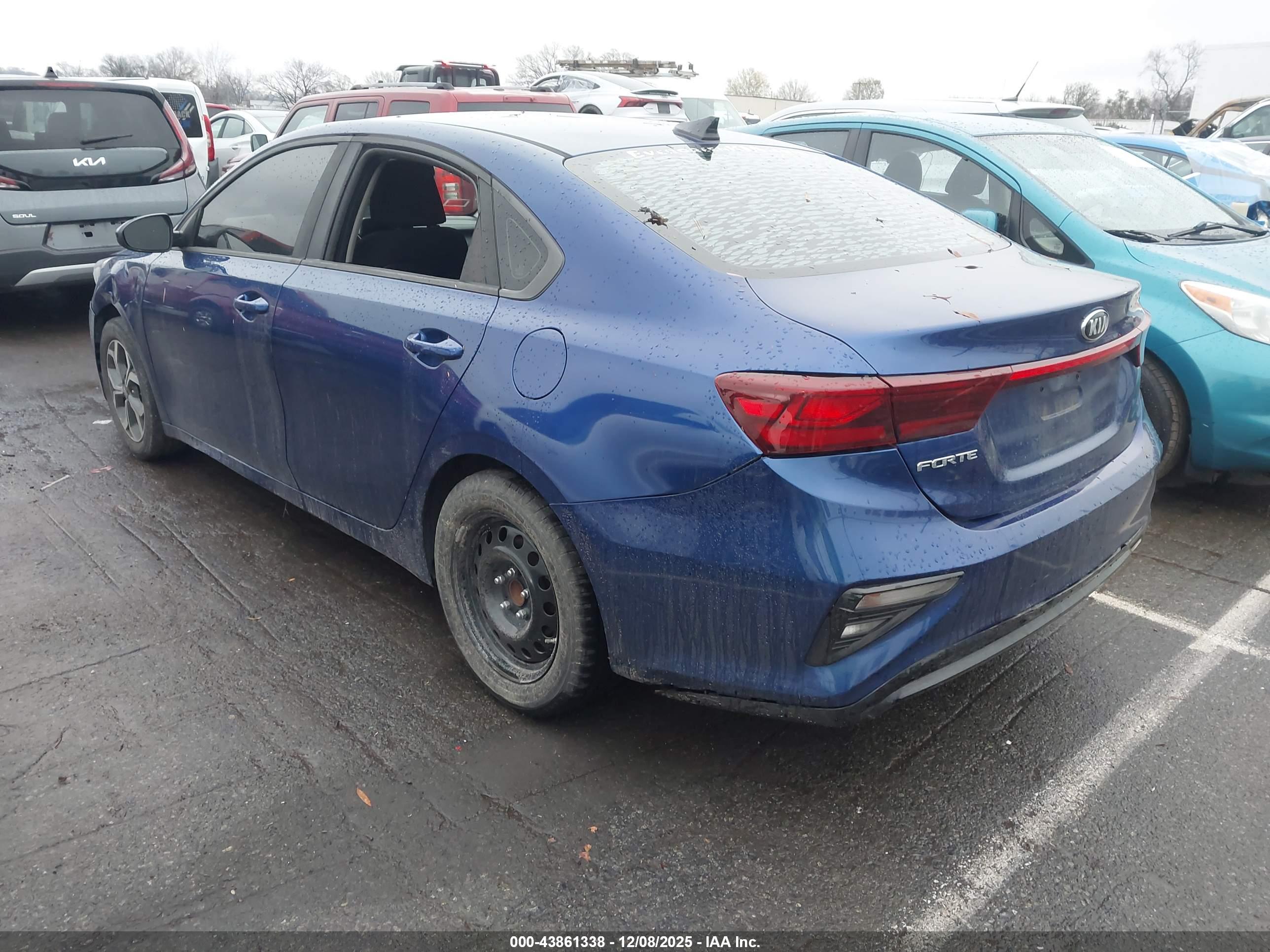 KIA FORTE image 3