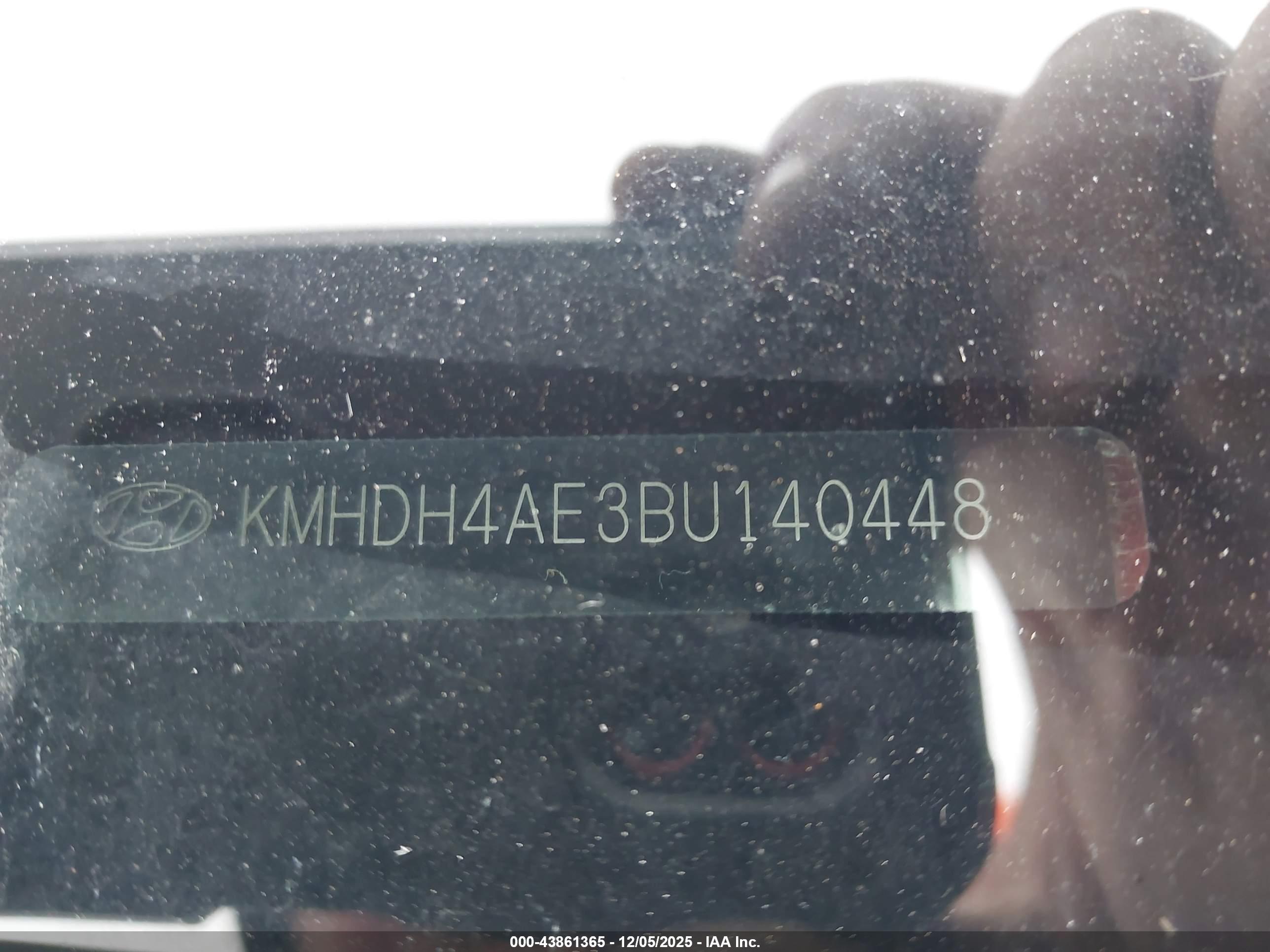HYUNDAI ELANTRA image 9