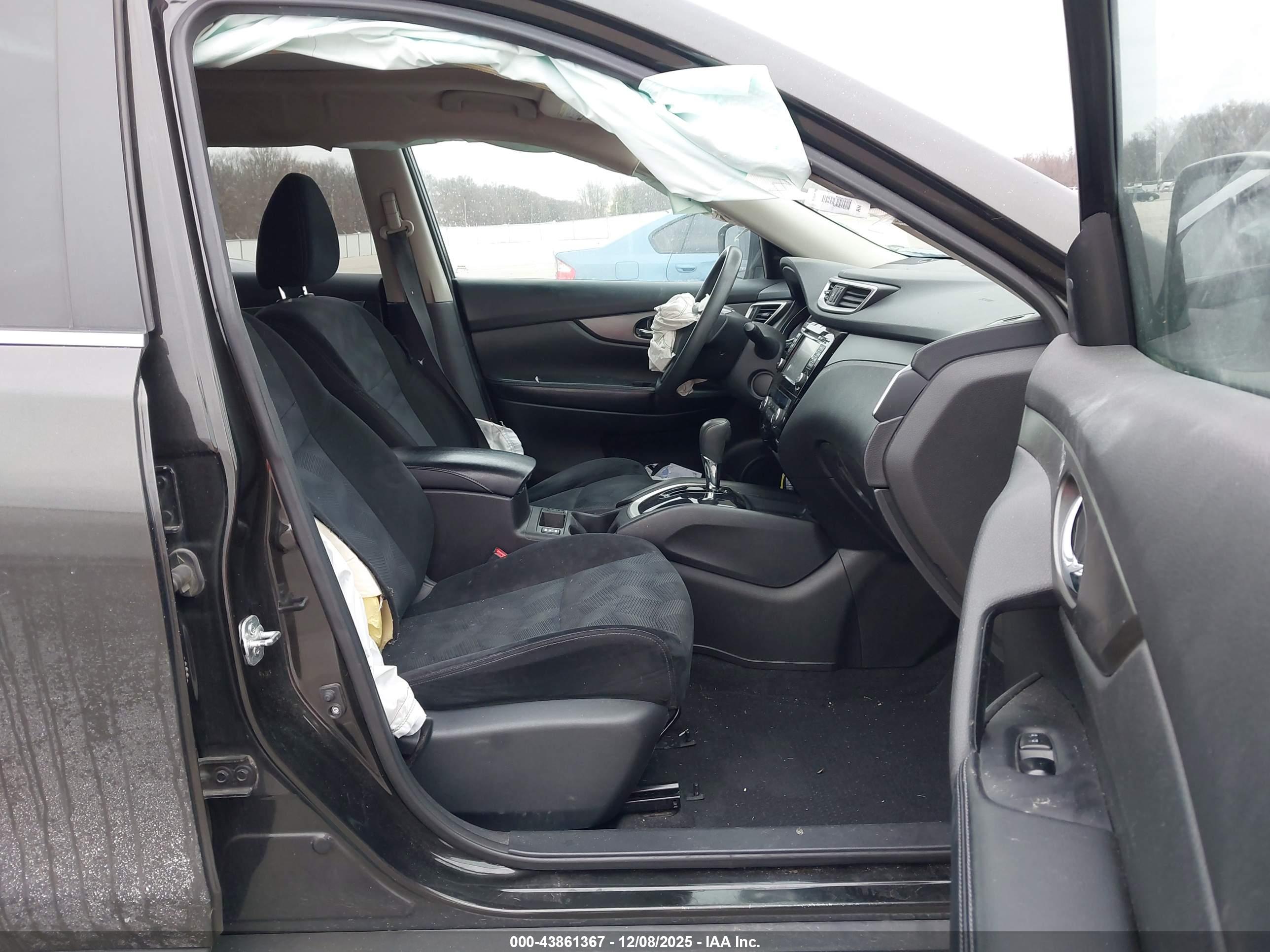 NISSAN ROGUE image 5