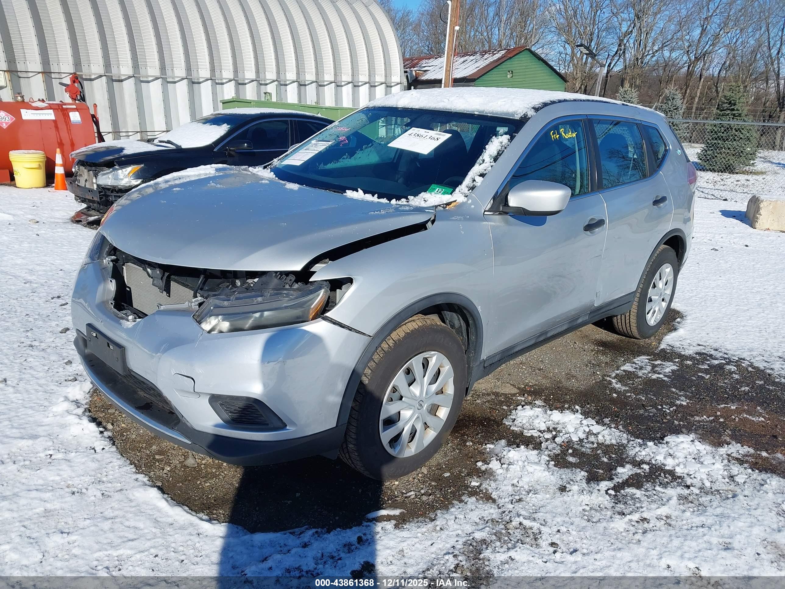 NISSAN ROGUE image 2