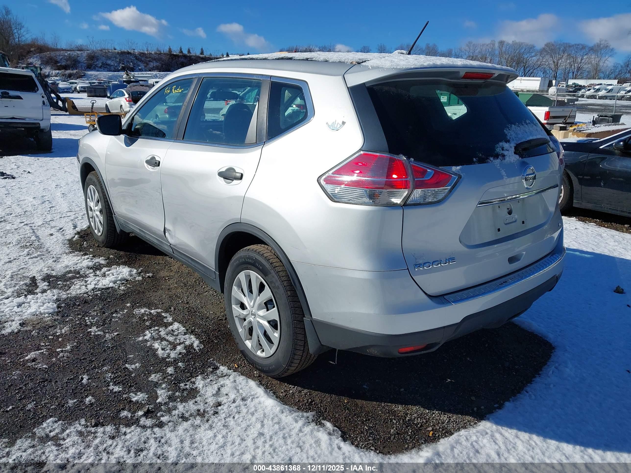 NISSAN ROGUE image 3