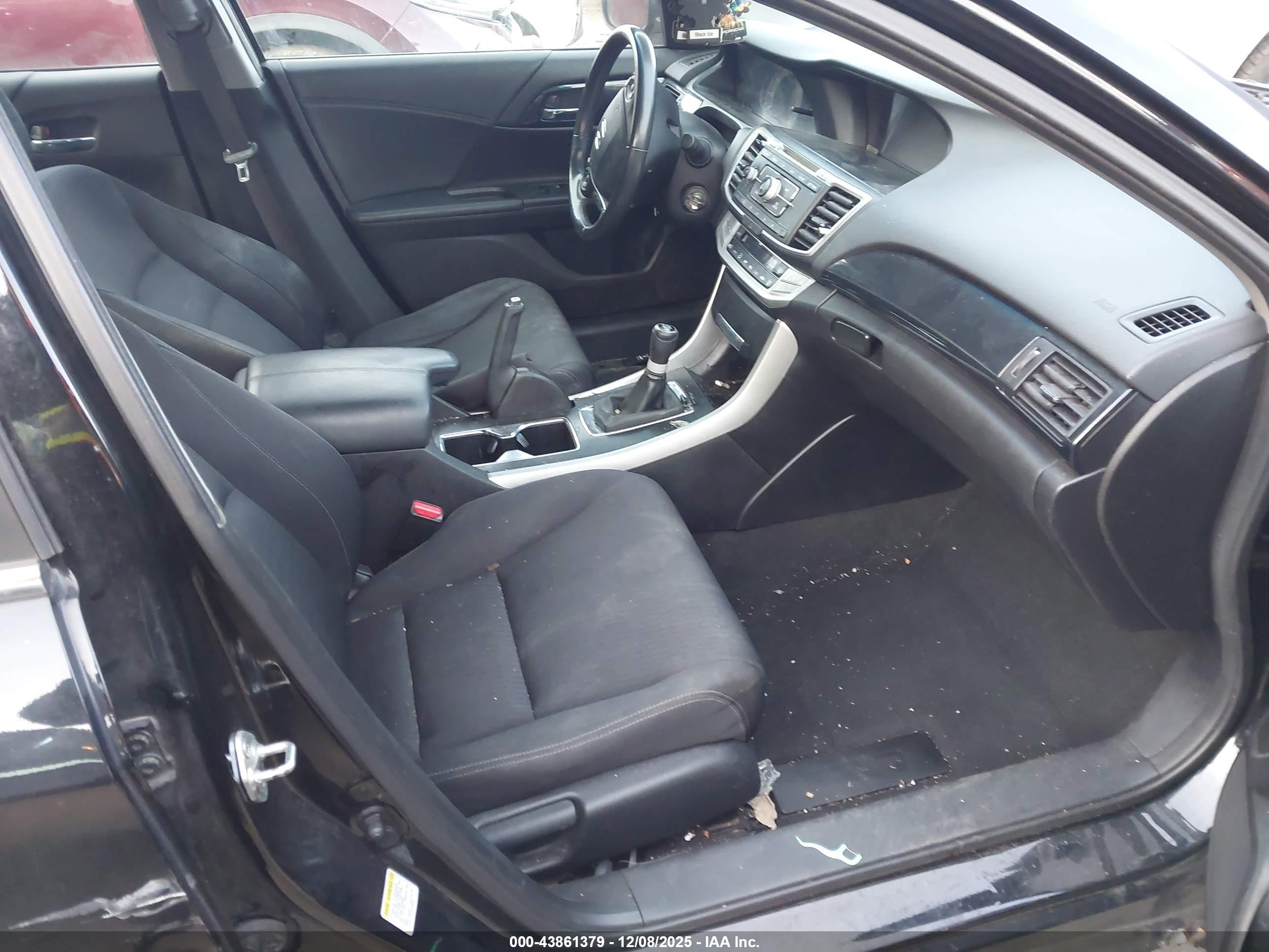 HONDA ACCORD image 5