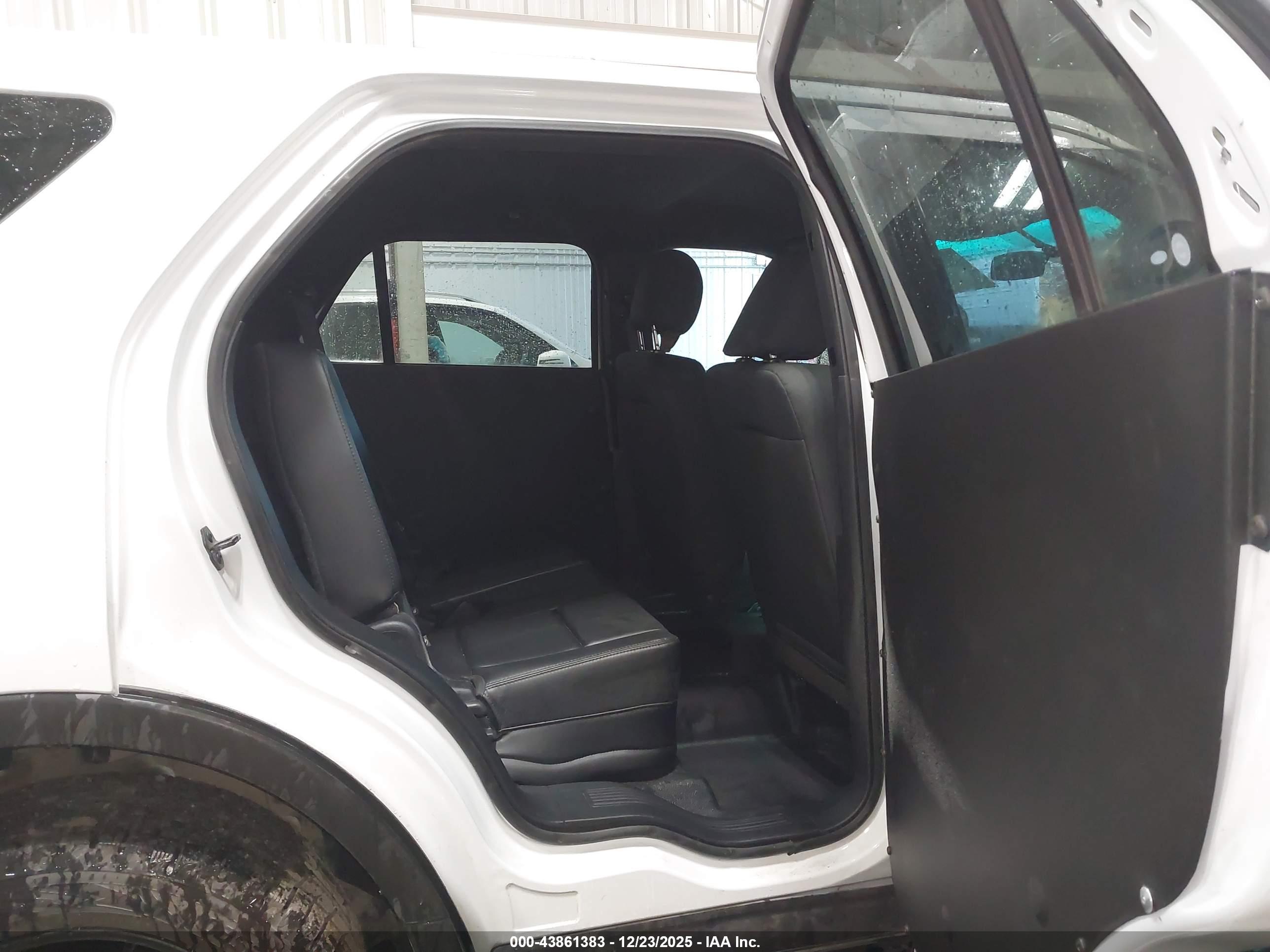 FORD UTILITY image 8