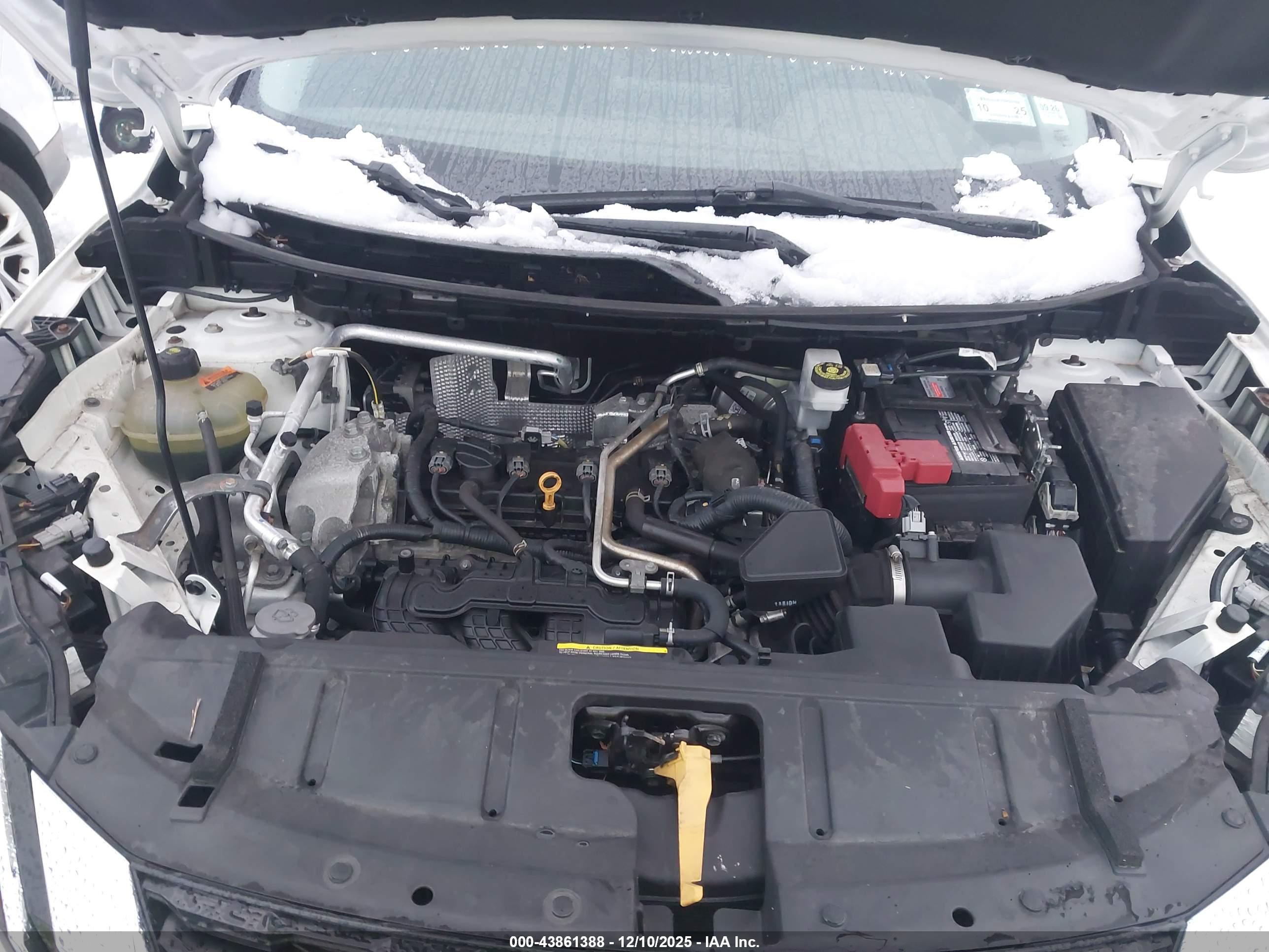 NISSAN ROGUE image 10