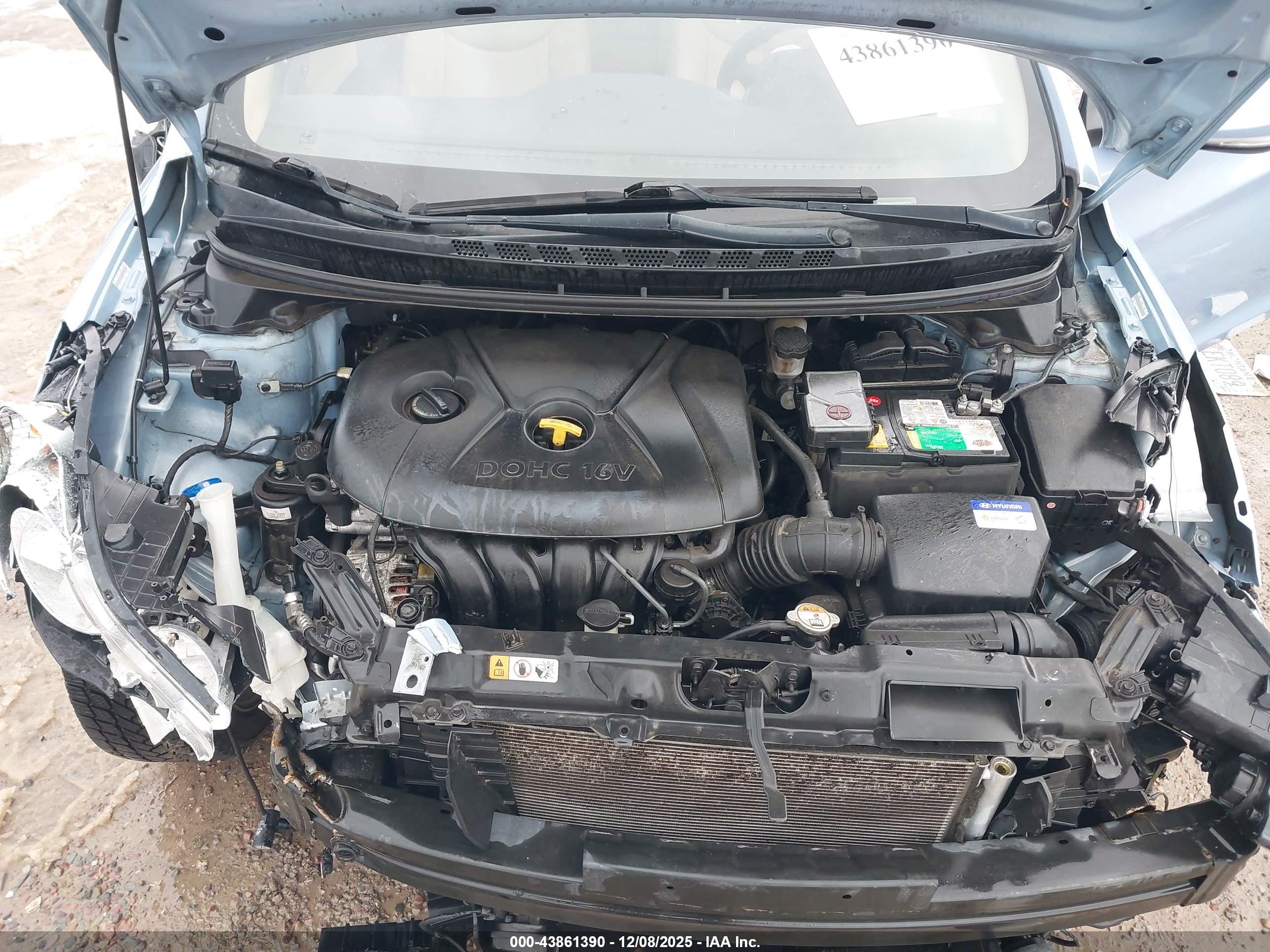 HYUNDAI ELANTRA image 10