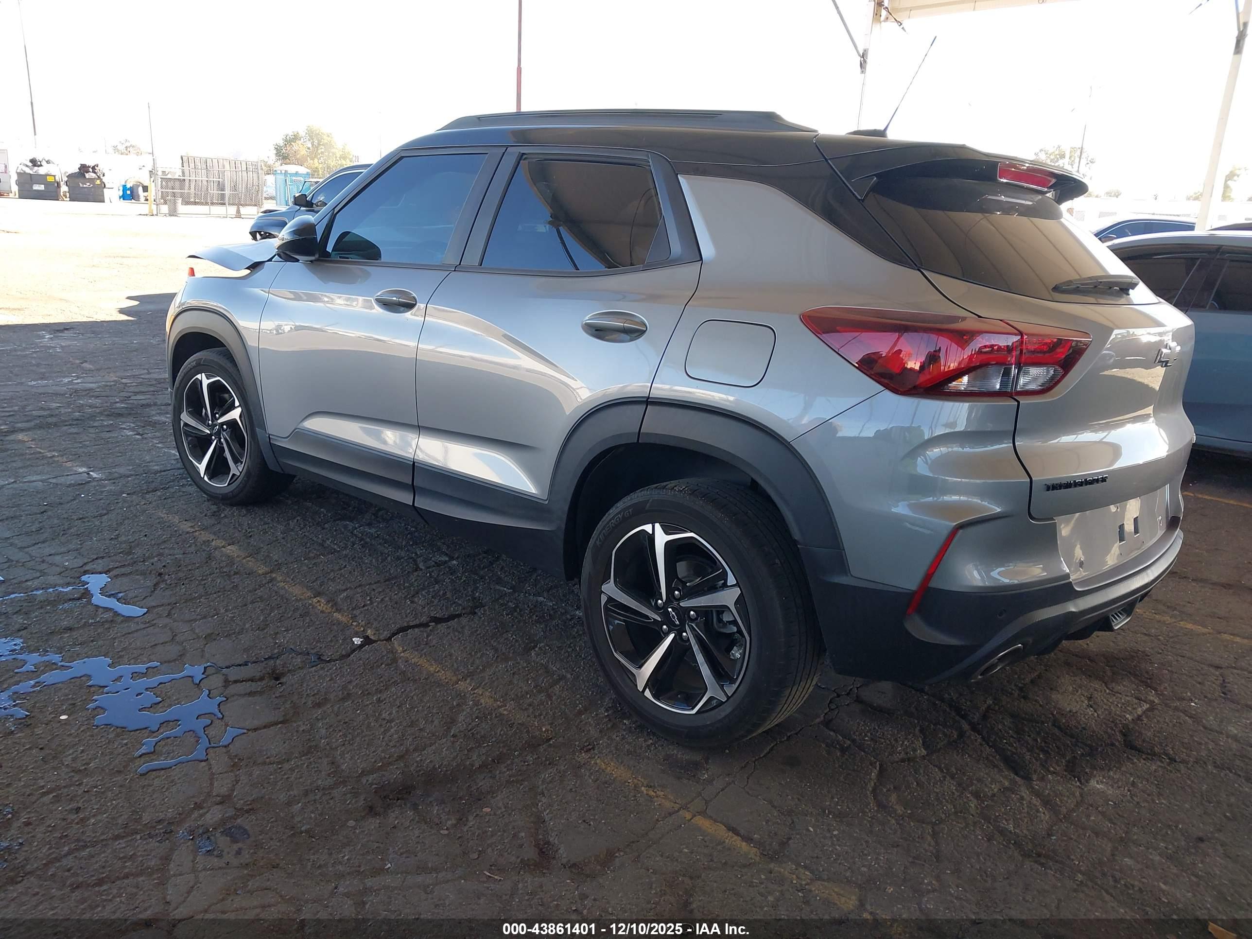 CHEVROLET TRAILBLAZER image 3