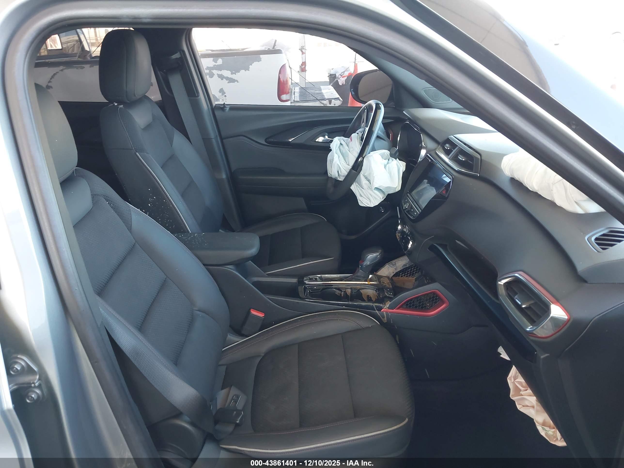 CHEVROLET TRAILBLAZER image 5
