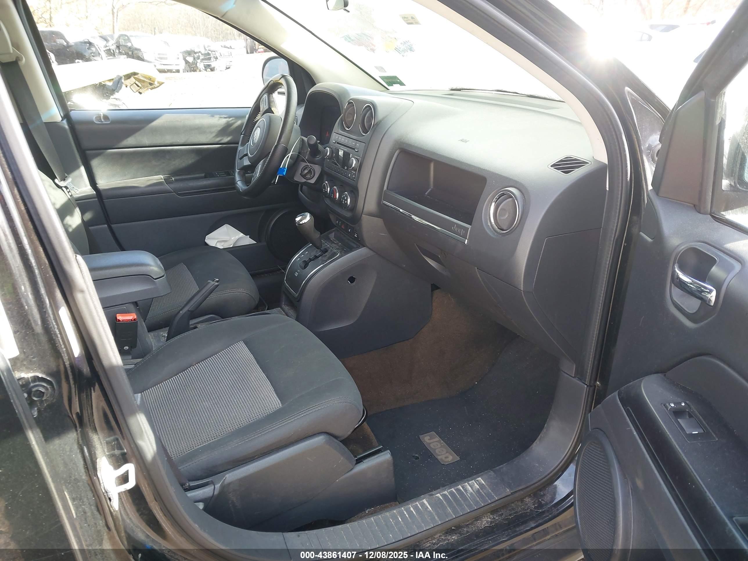 JEEP COMPASS image 5
