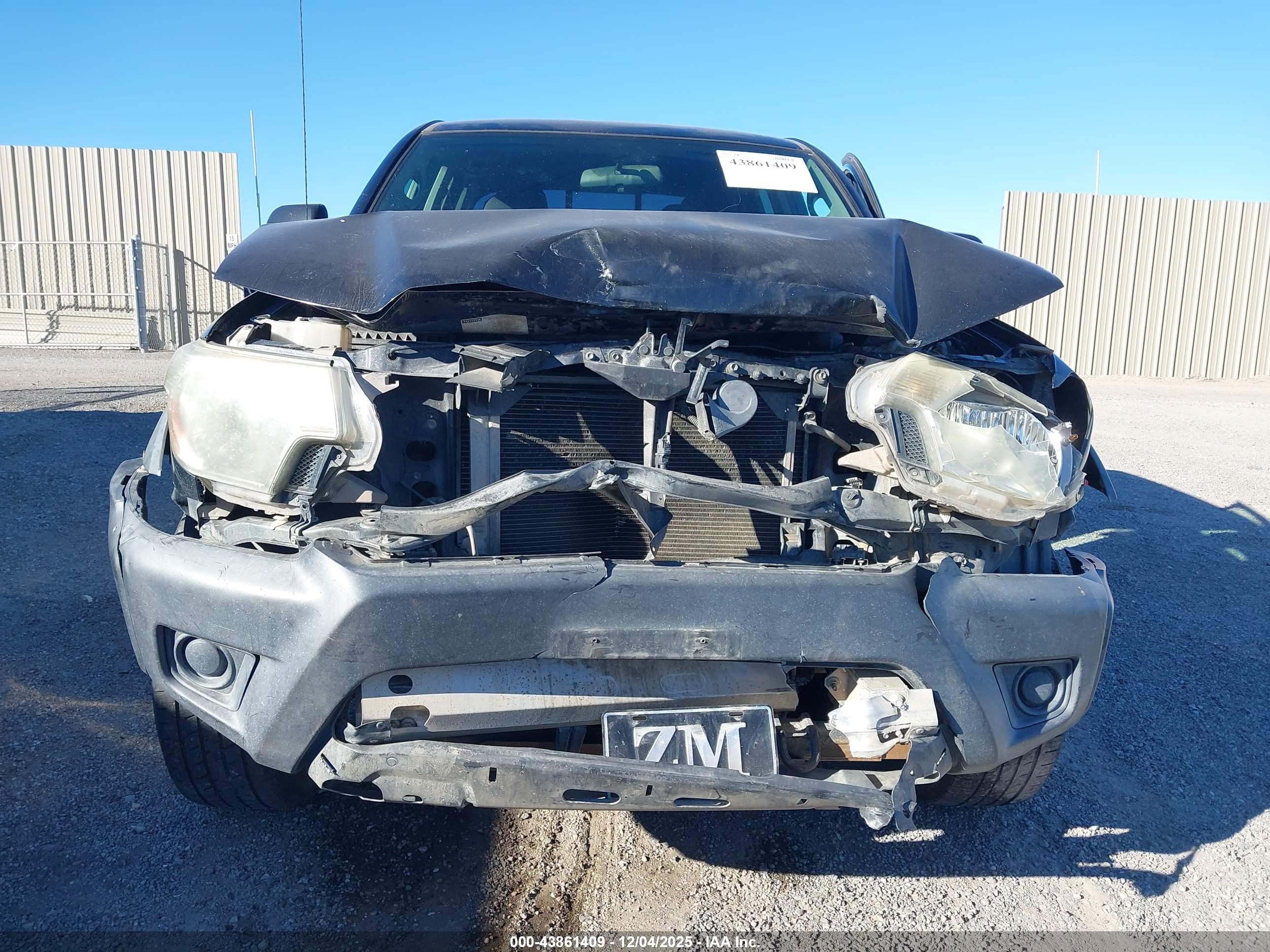 TOYOTA TACOMA image 6