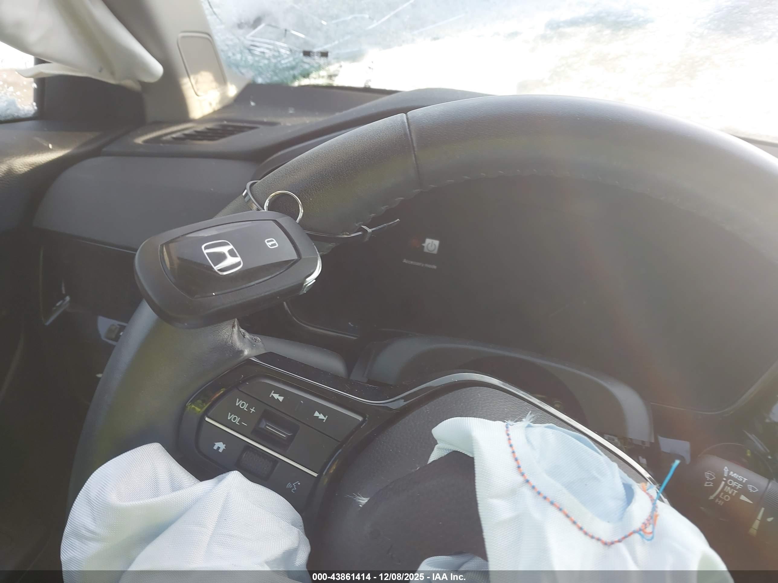 HONDA CR-V image 11