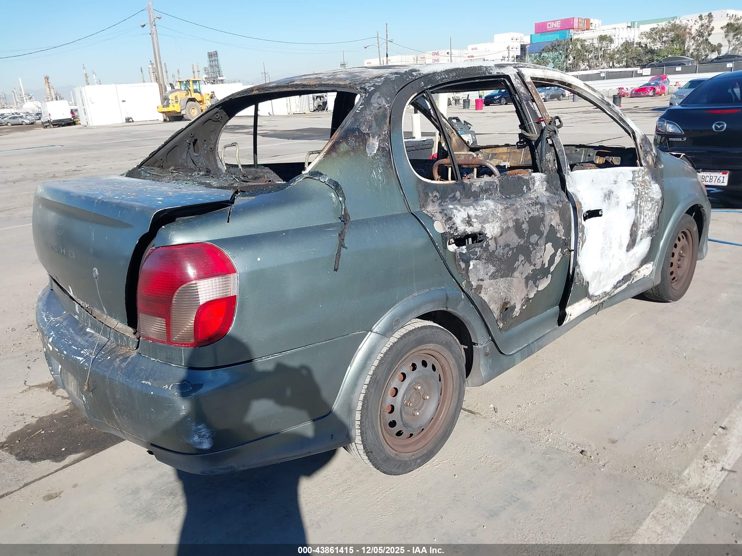 TOYOTA ECHO image 4