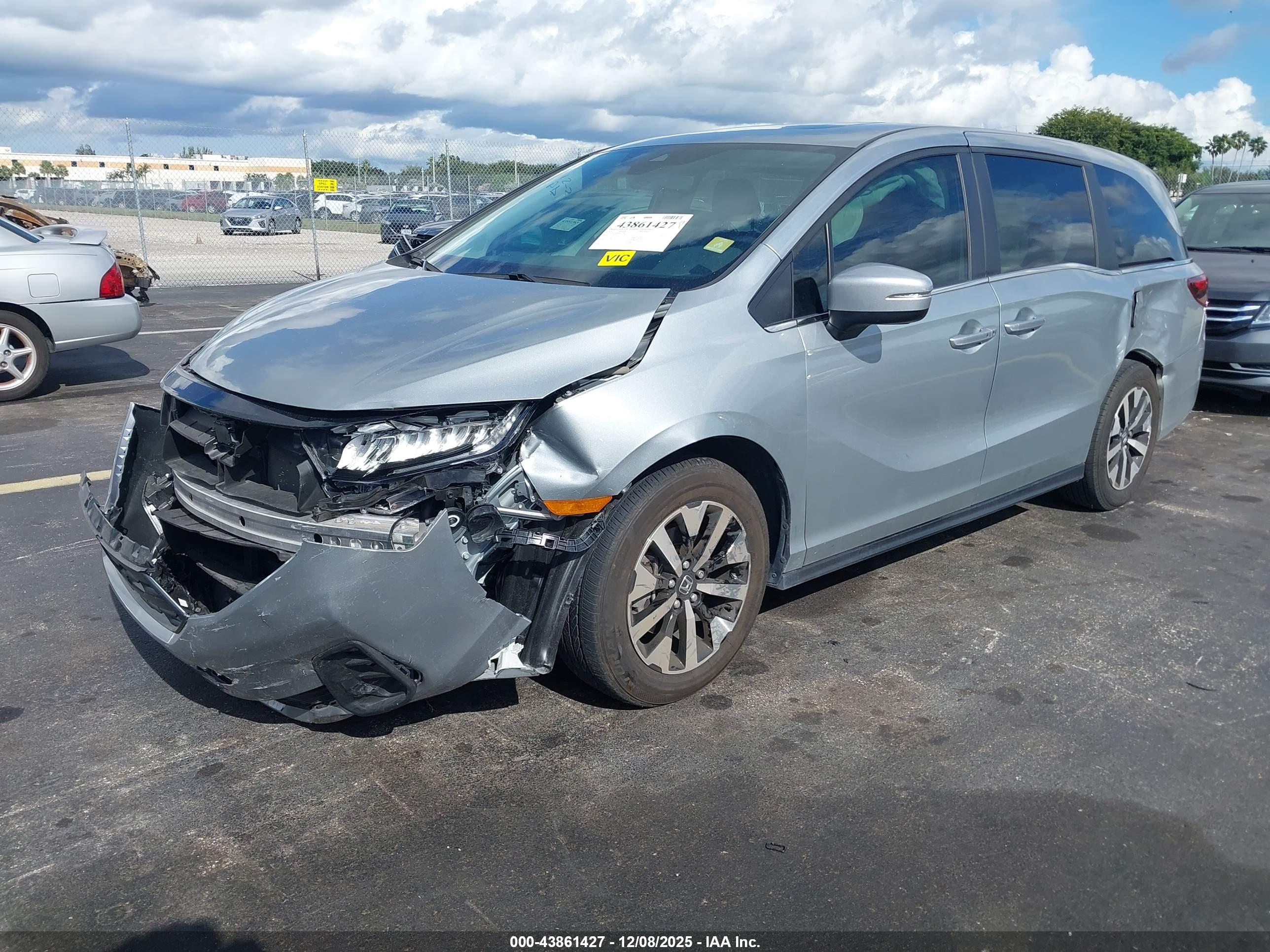 HONDA ODYSSEY image 2